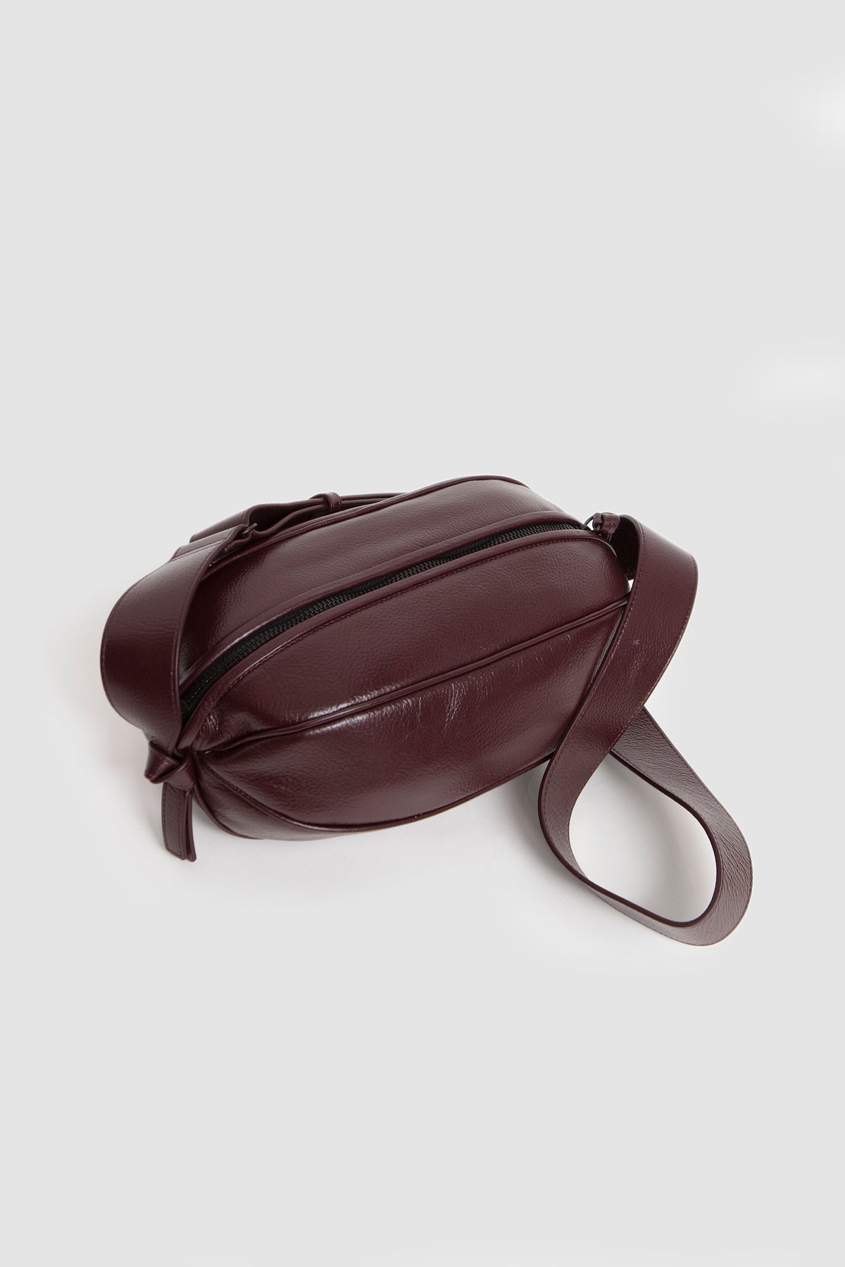 Boya L Distressed Bag Burgundy_2