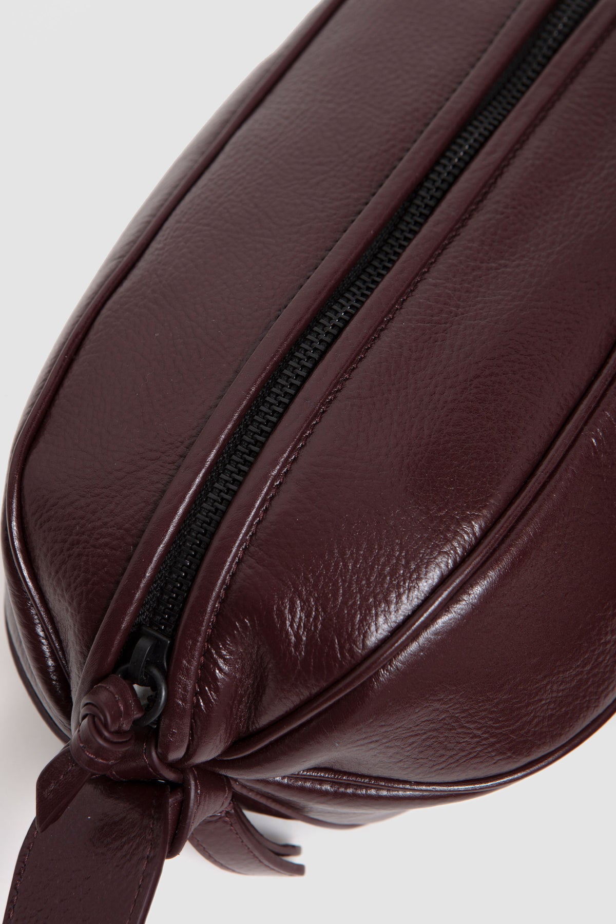 Boya L Distressed Bag Burgundy_5