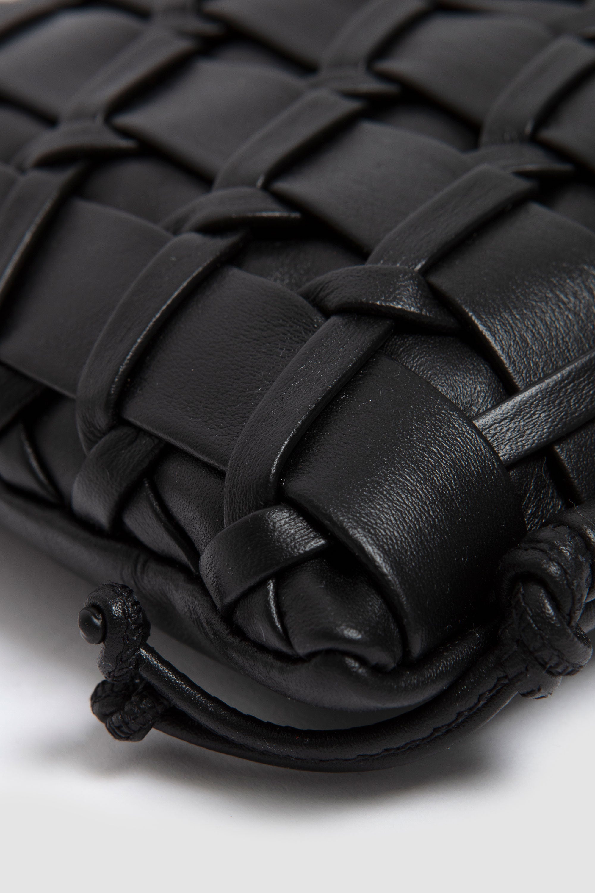 Trena Flat Square Crossbody Bag Black_2