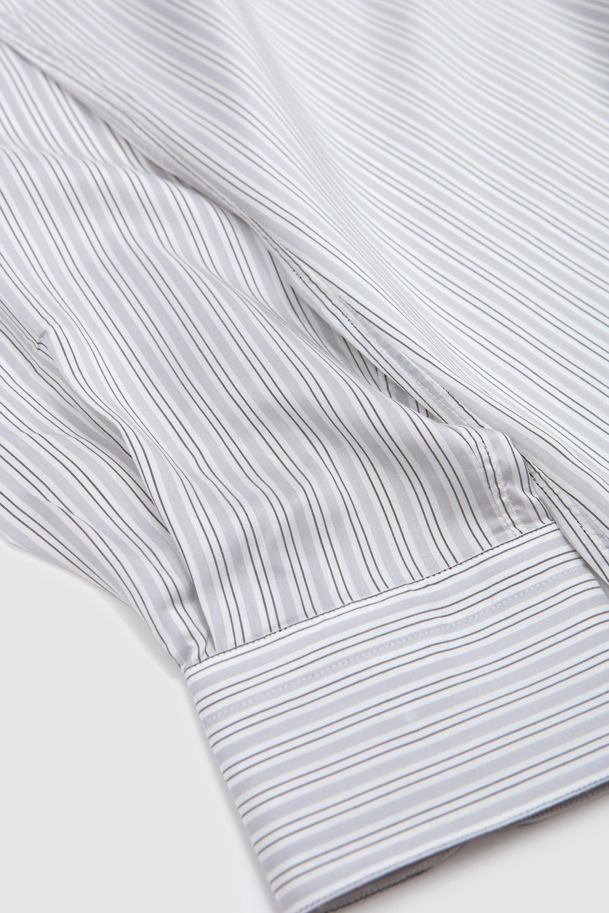 Classic Collar Shirt White/ Grey Stripes_3