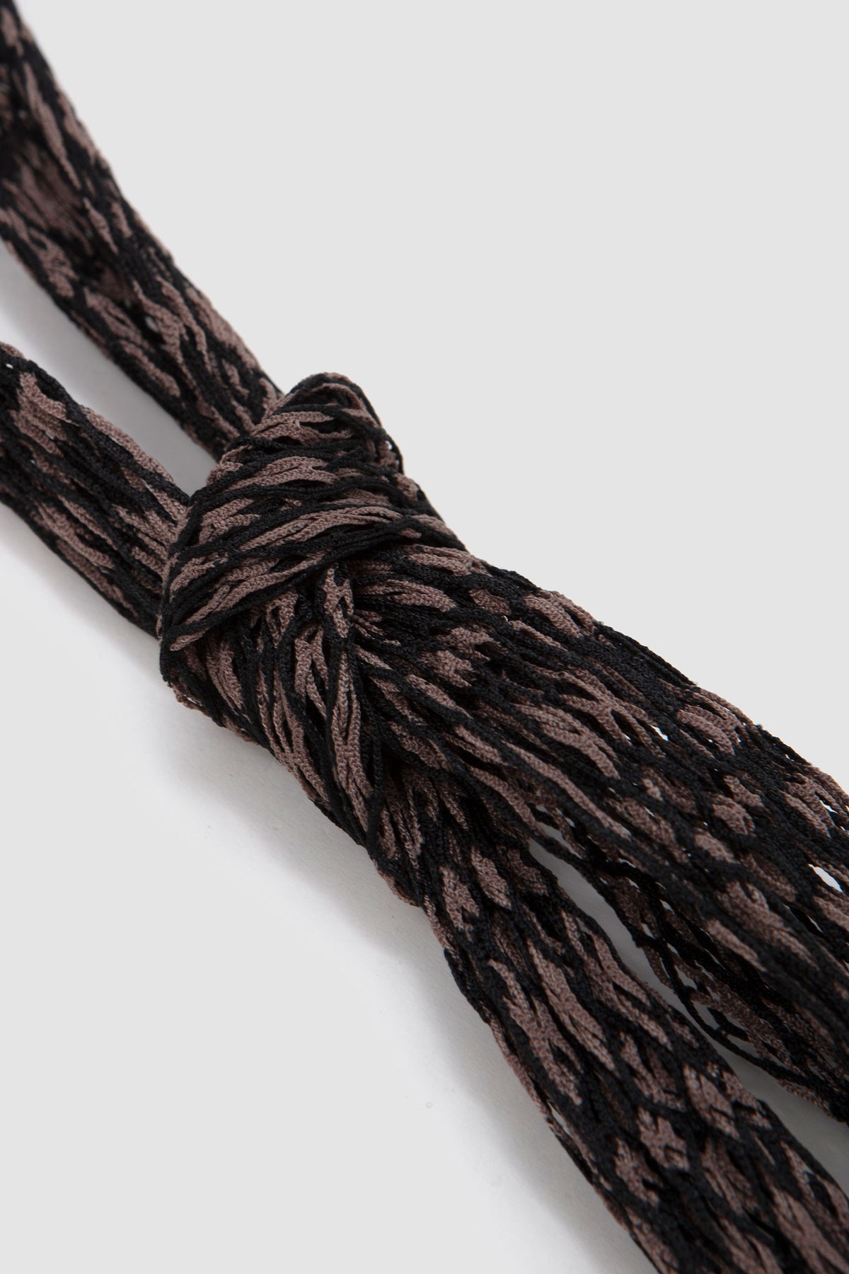 Mesh Pleats Tie Black_2