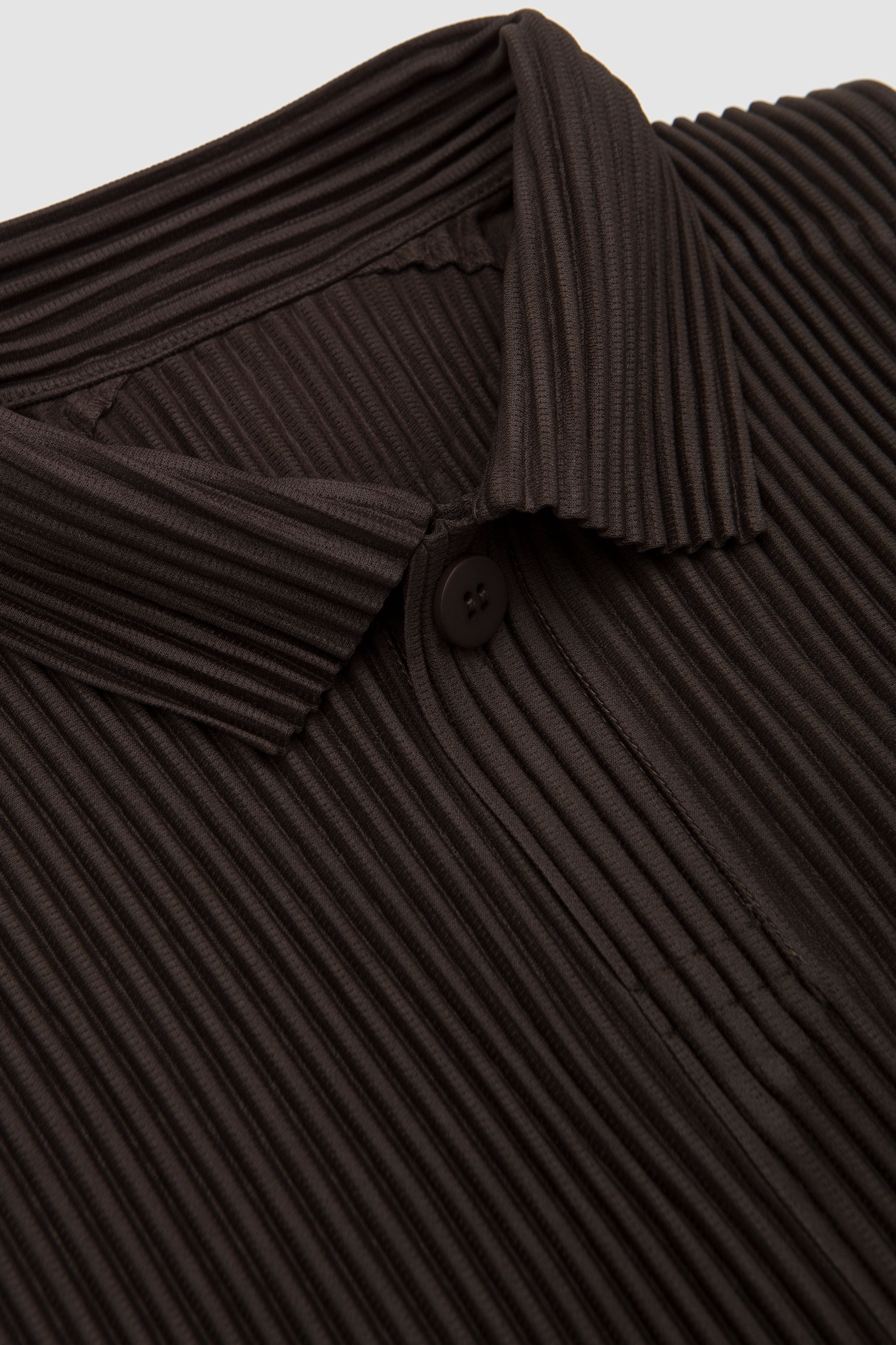 Monthly Colors: July Polo Shirt Shade Greyish Brown_2