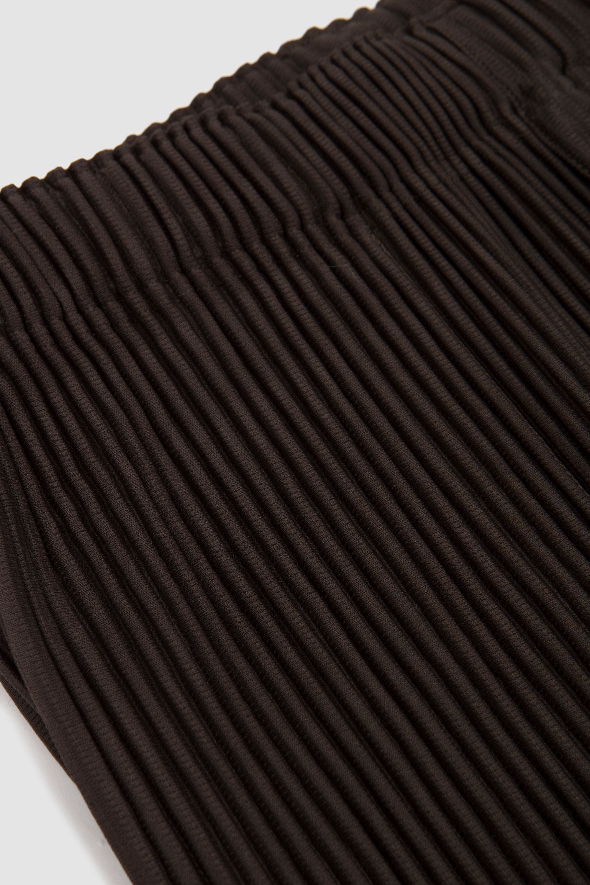 Monthly Colors: July Trousers Shade Greyish Brown_2