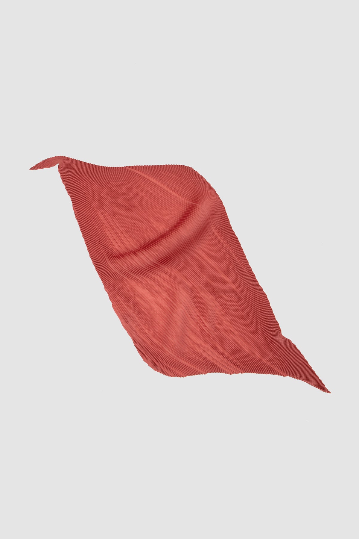 Pleats Stole Vermillion