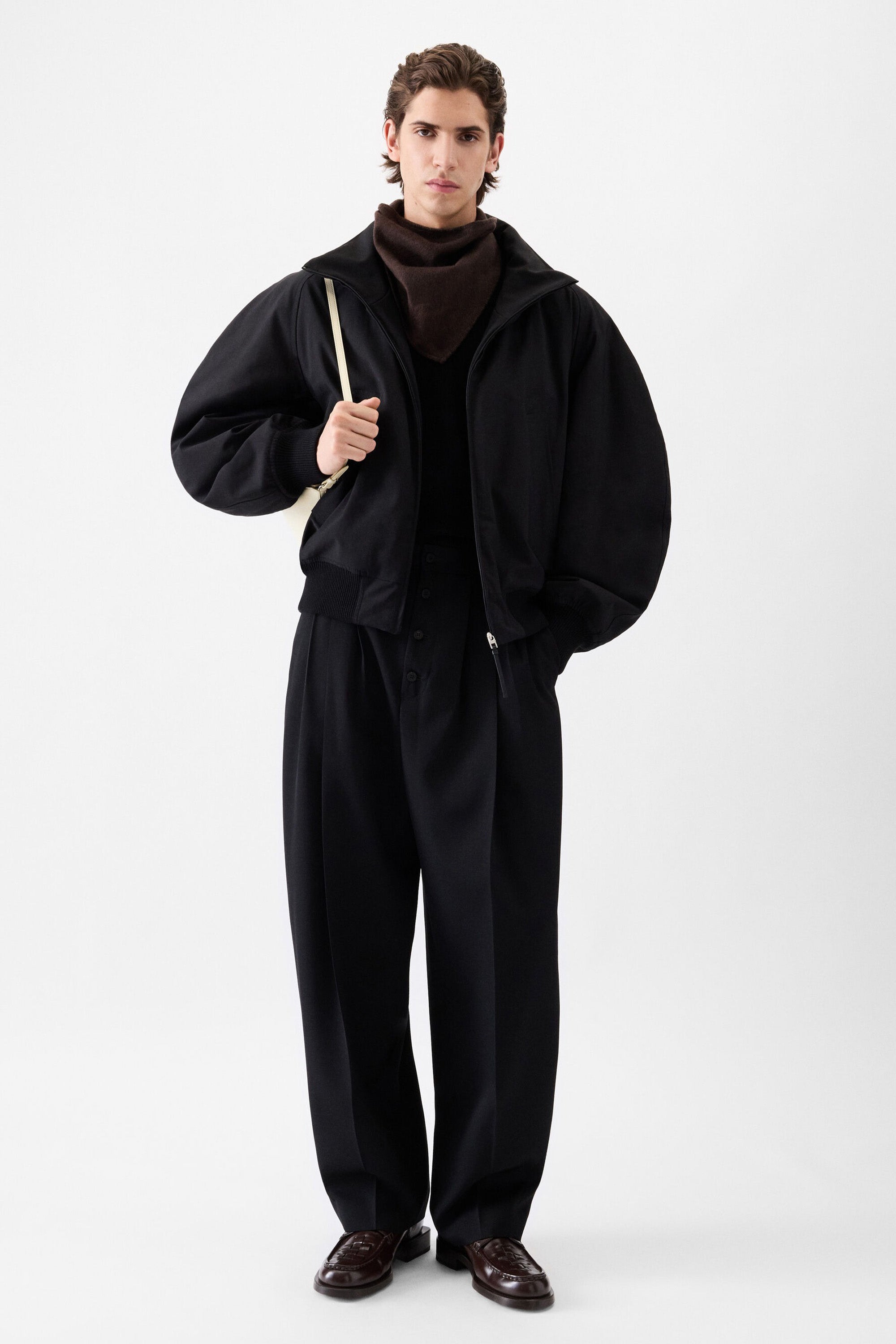 Le Bomber Aero Black