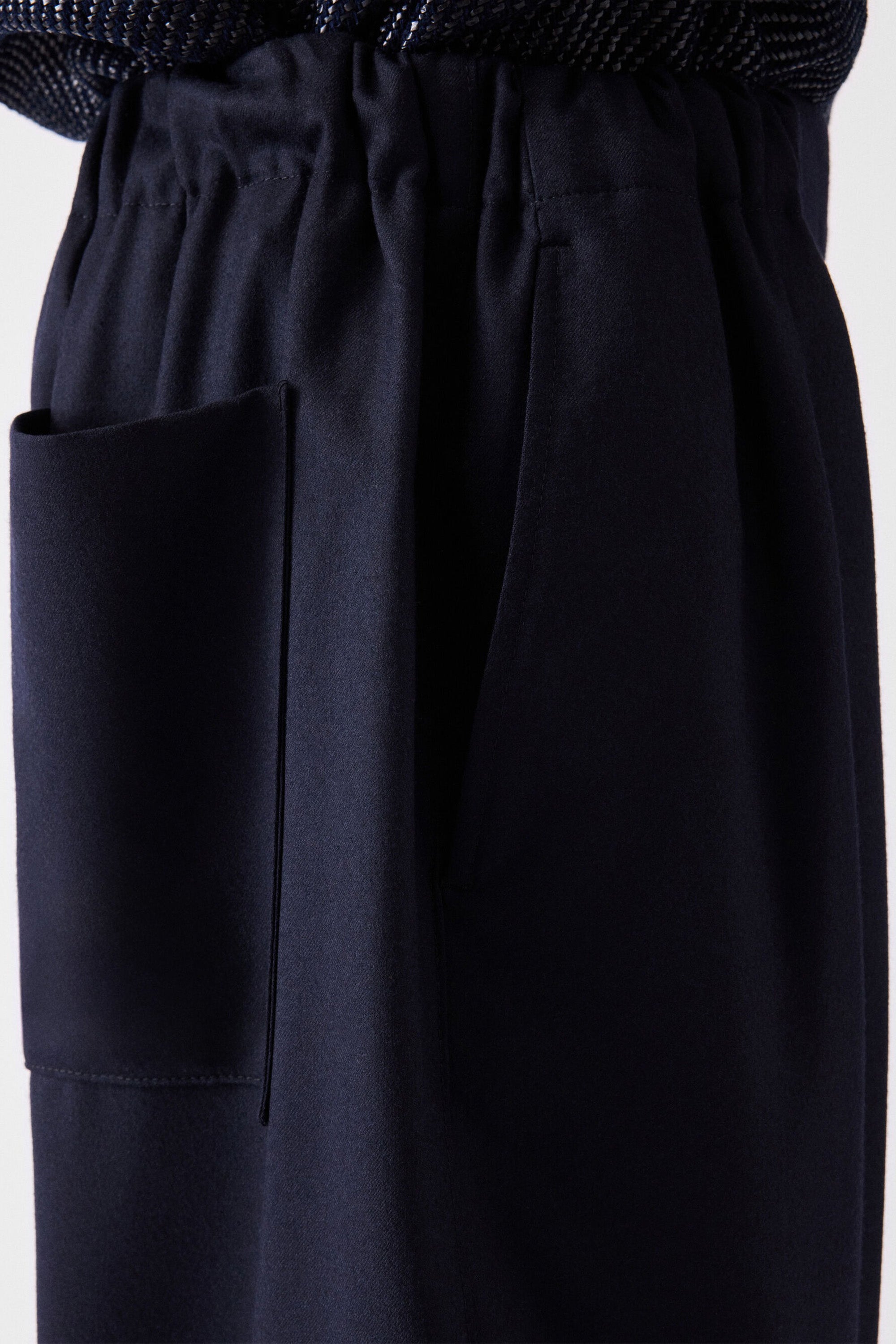 Le Pantalon Gio Navy_5