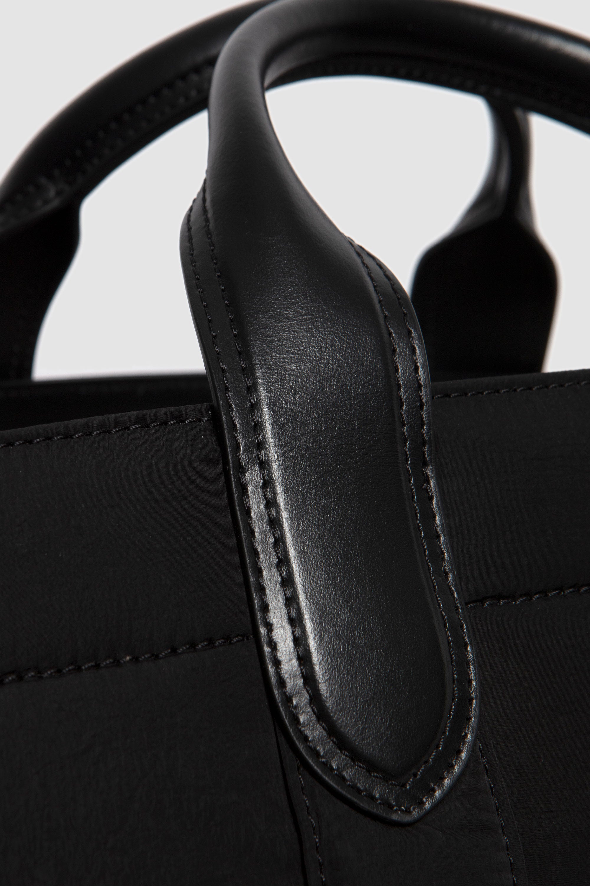 Le Tote Bambino Black