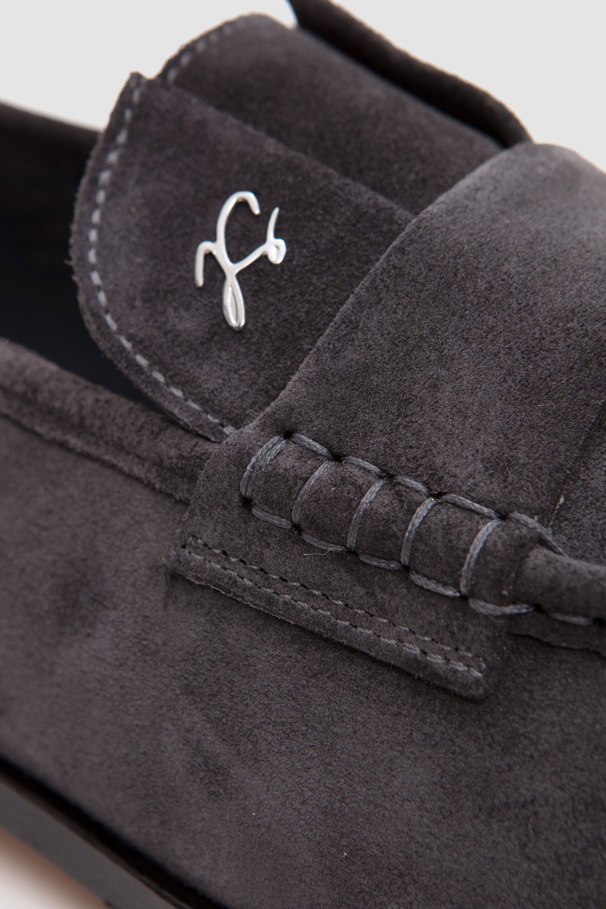 Moliere Grey_5