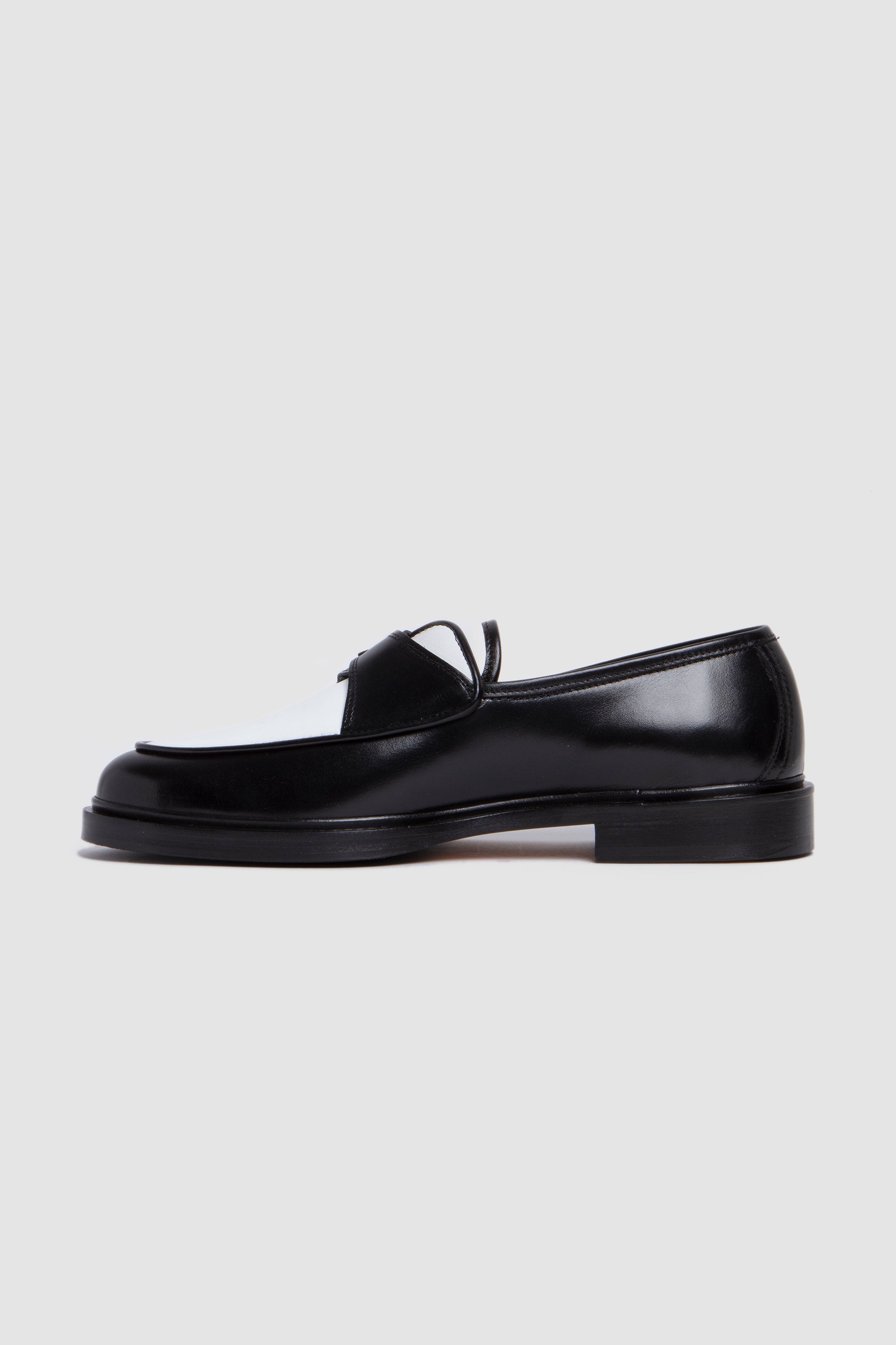 Serge Calf Leather Bicolor Black/ White