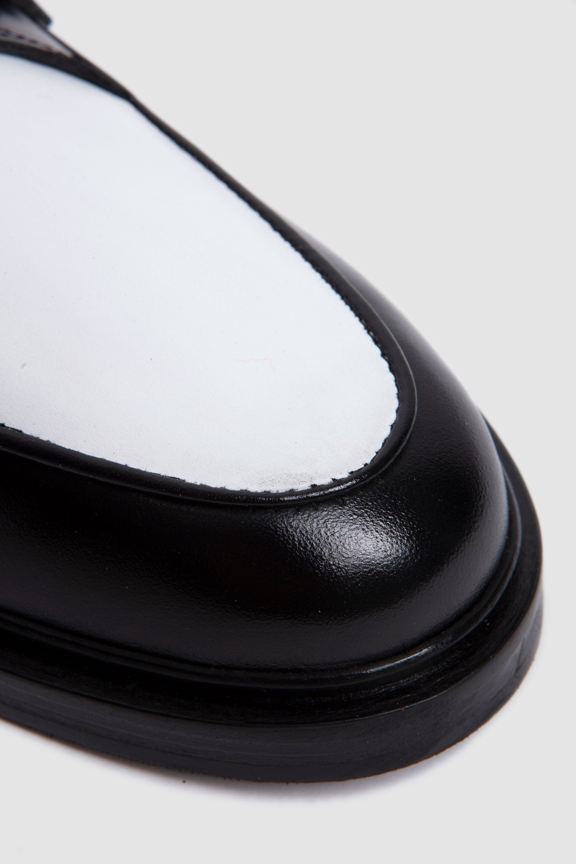 Serge Calf Leather Bicolor Black/ White_5