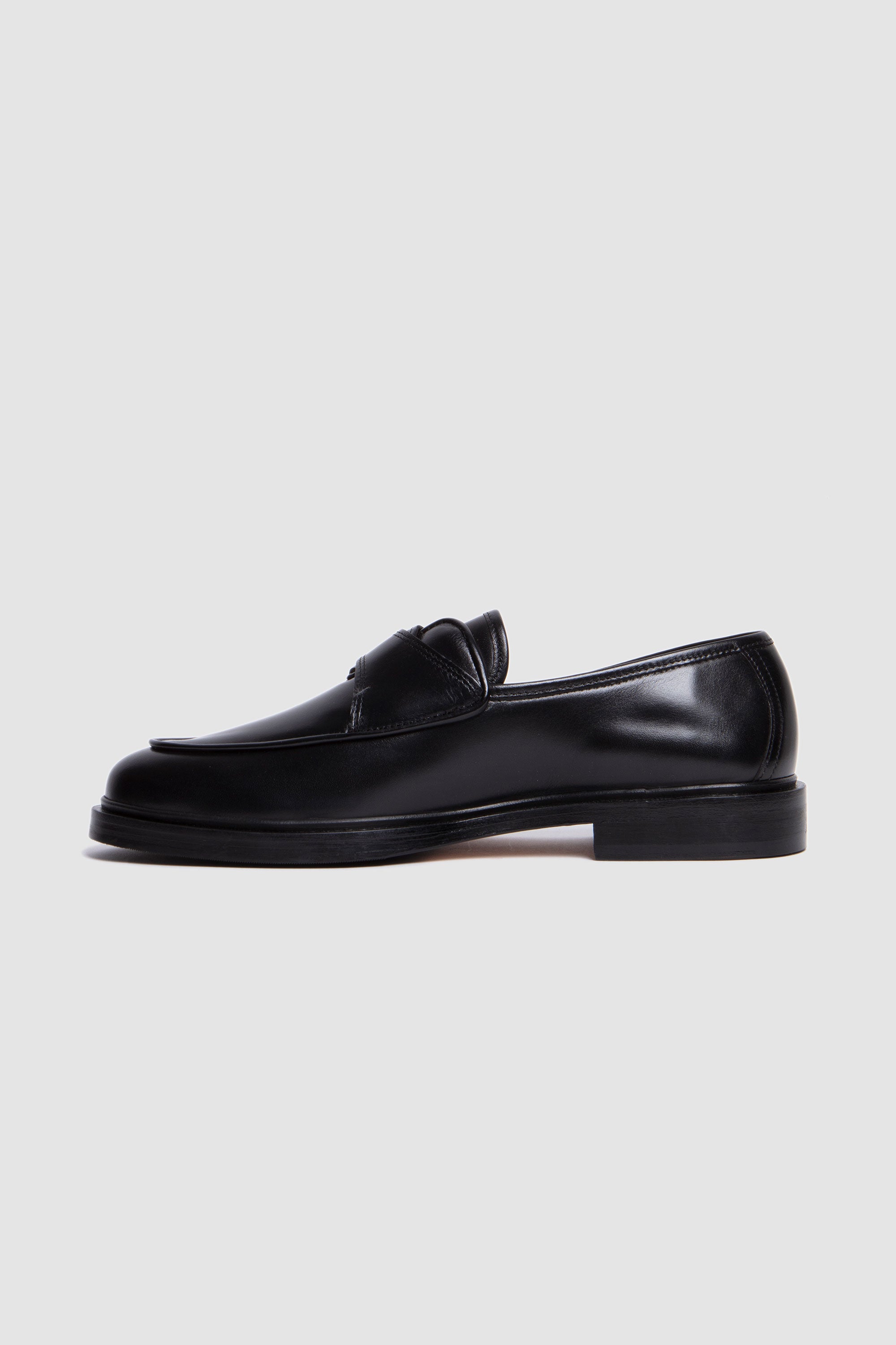 SPORTIVO [Serge calf leather black]