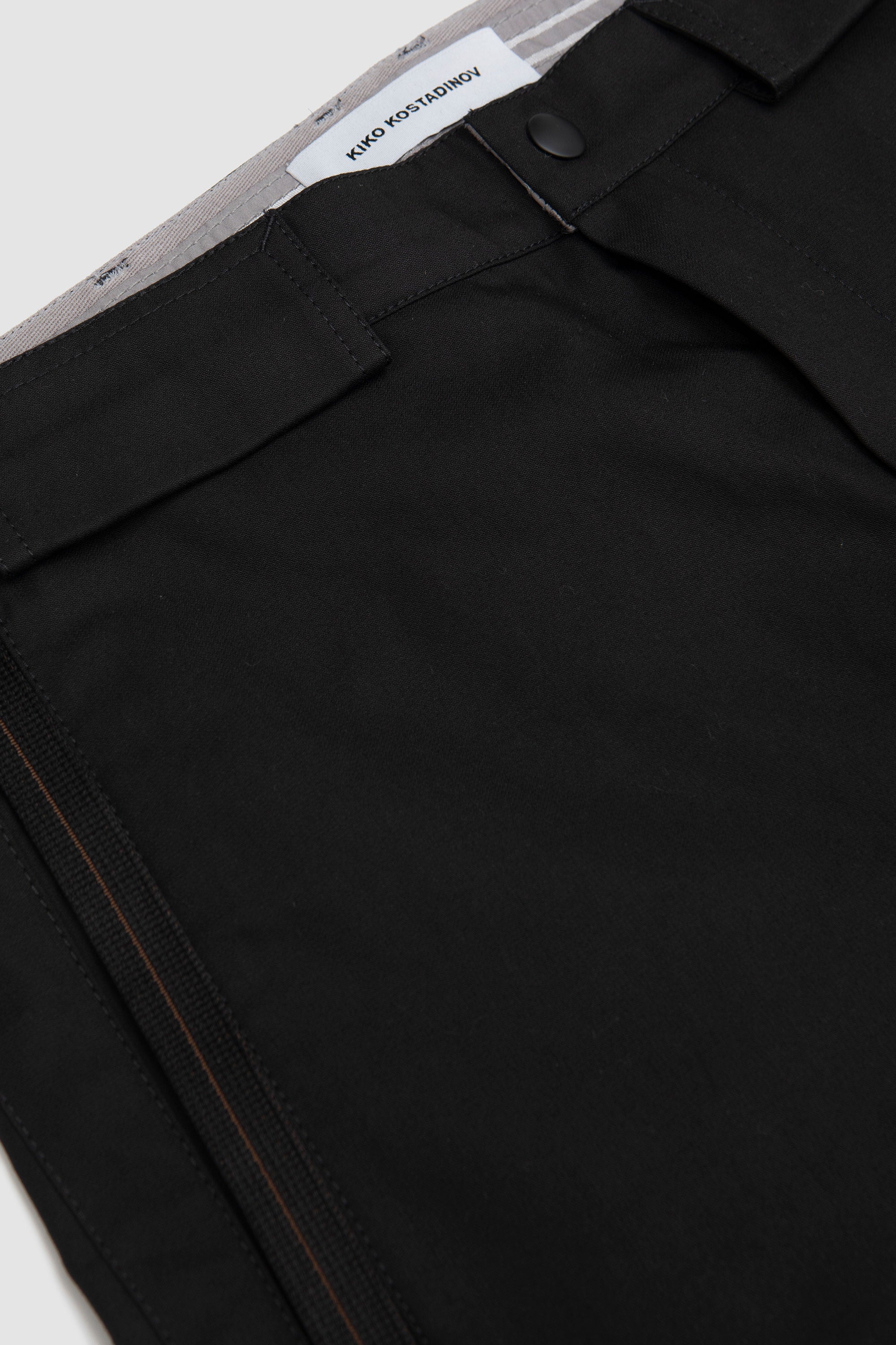 The Solix Zip Trousers Black Sable/ SeedPearl