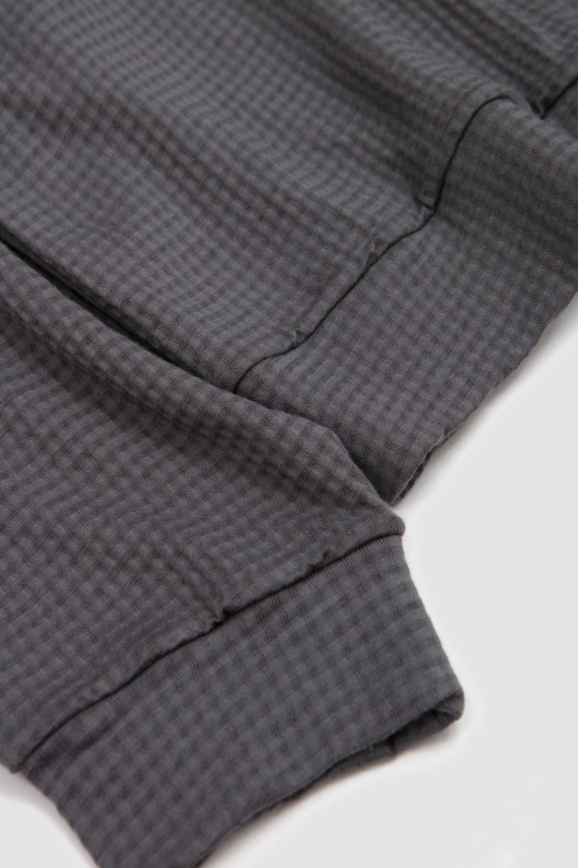 2-PLY Gauze Crewneck Pewter_3