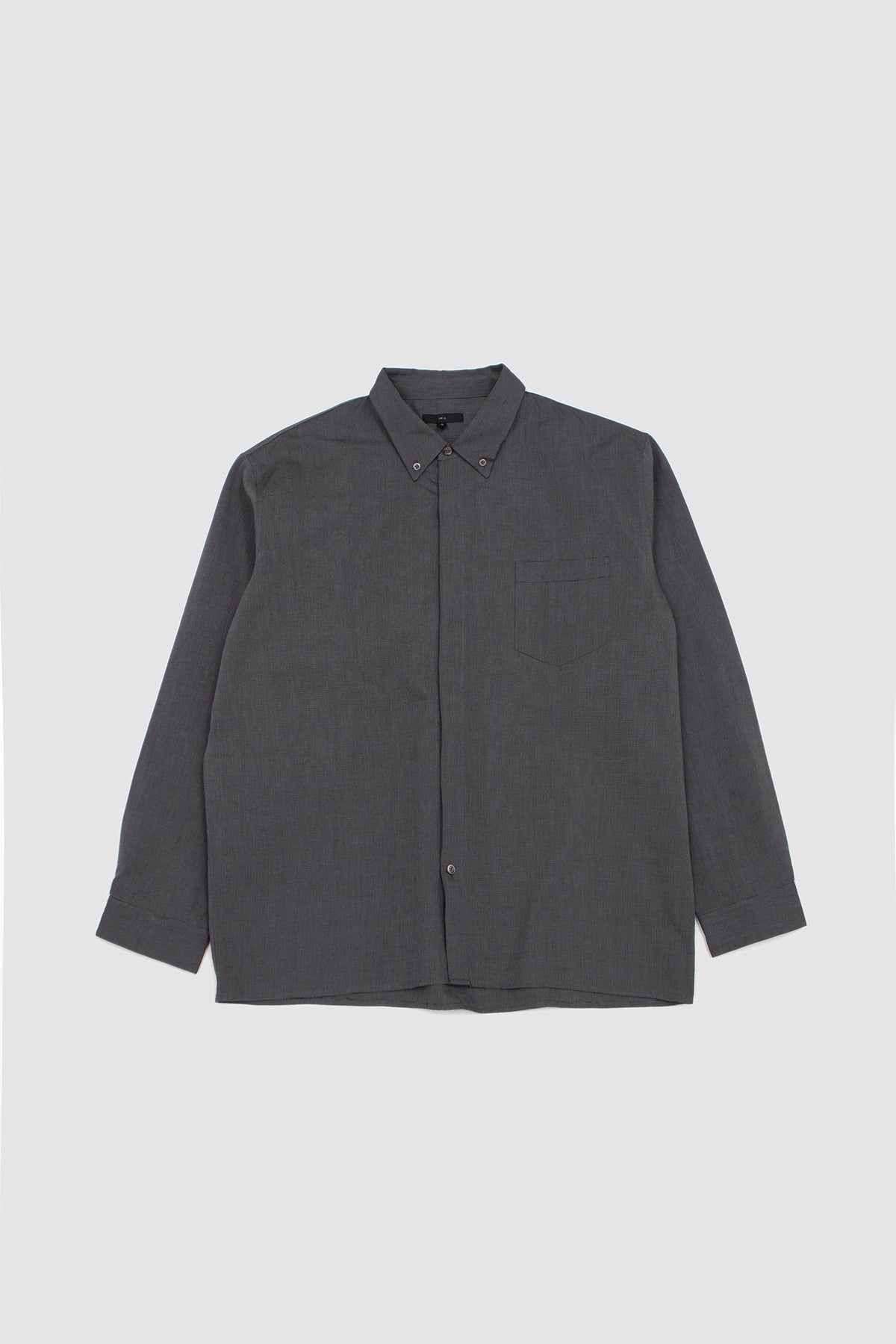 Cover Button Down Coal_1