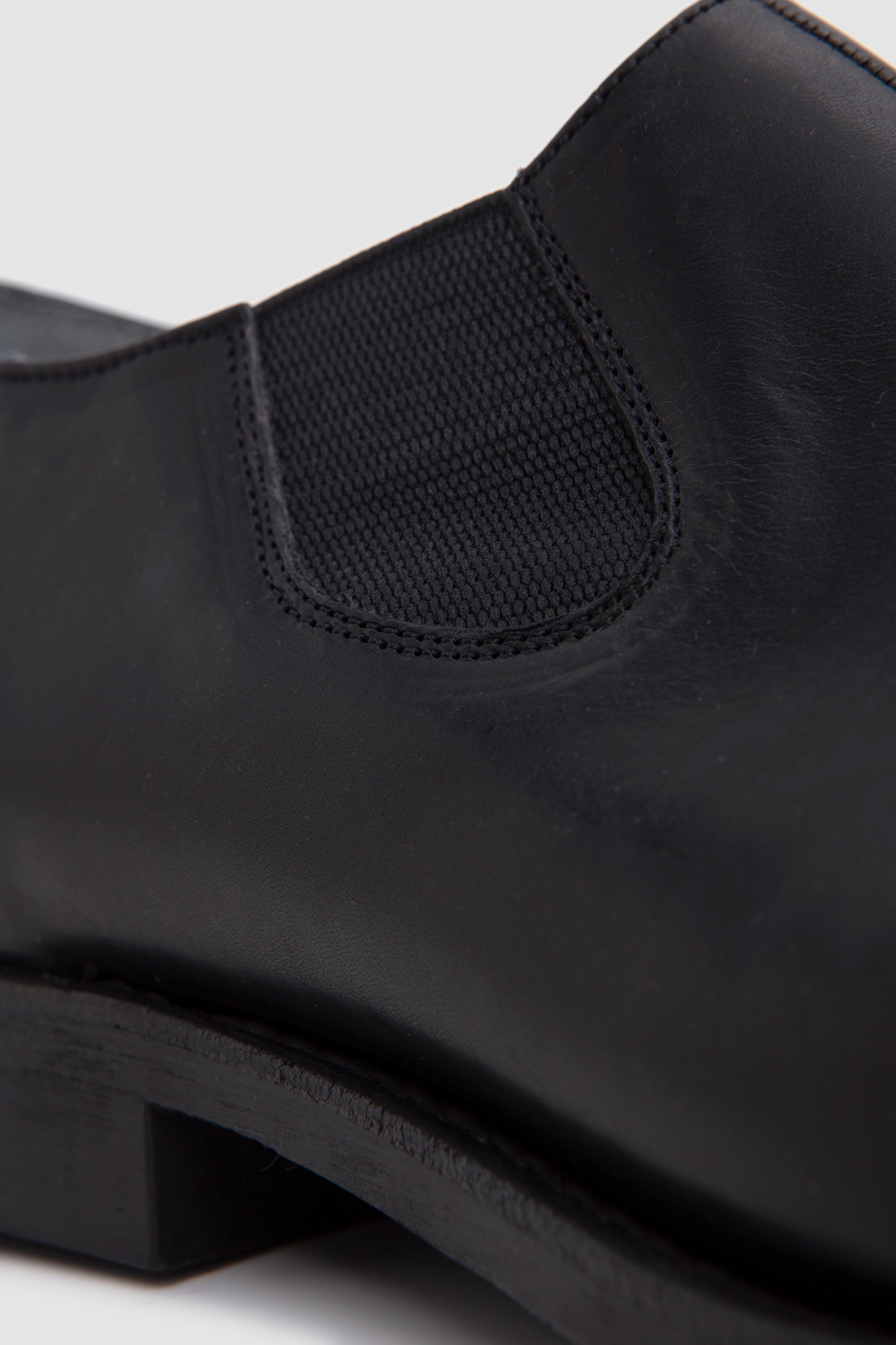 X Phigvel Split Seam Shoe Black_7