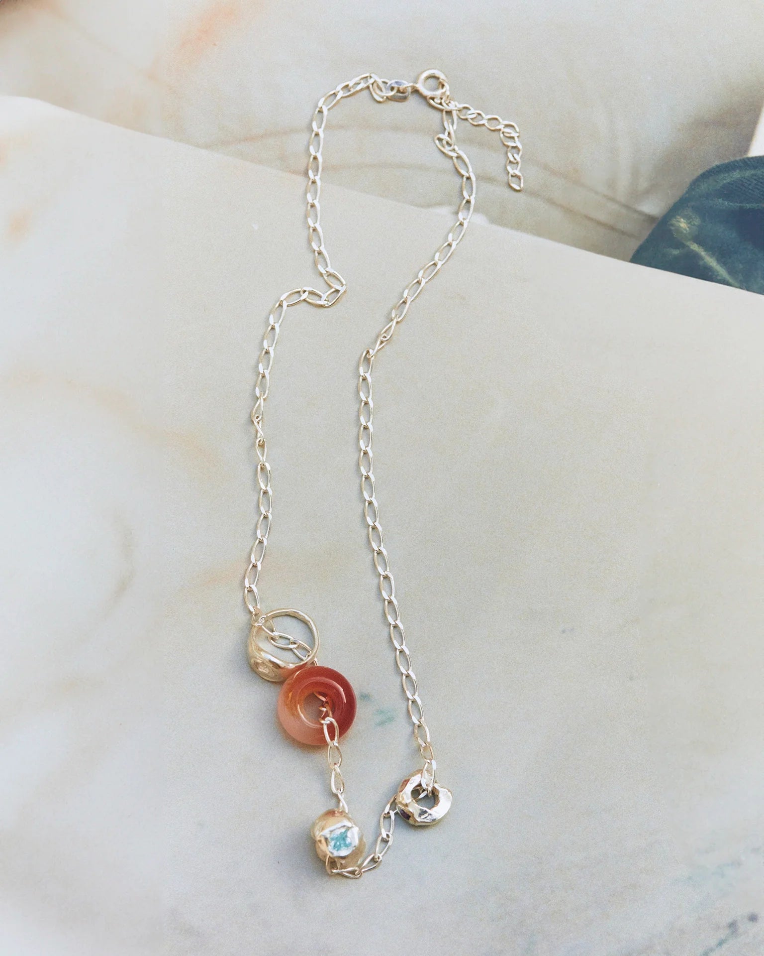 La Nieta de Alicia Necklace Gold