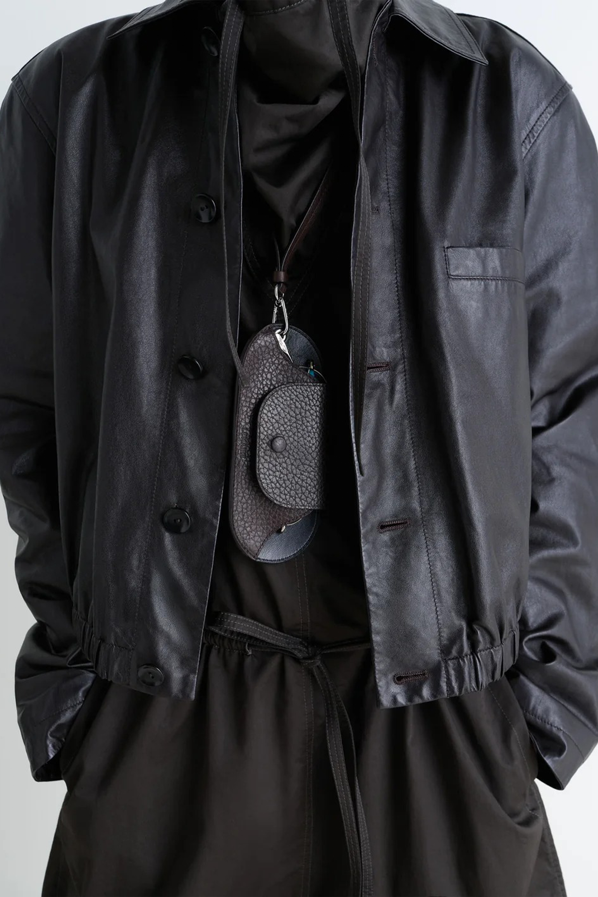 Bell Glasses Holder Dark Chocolate_4