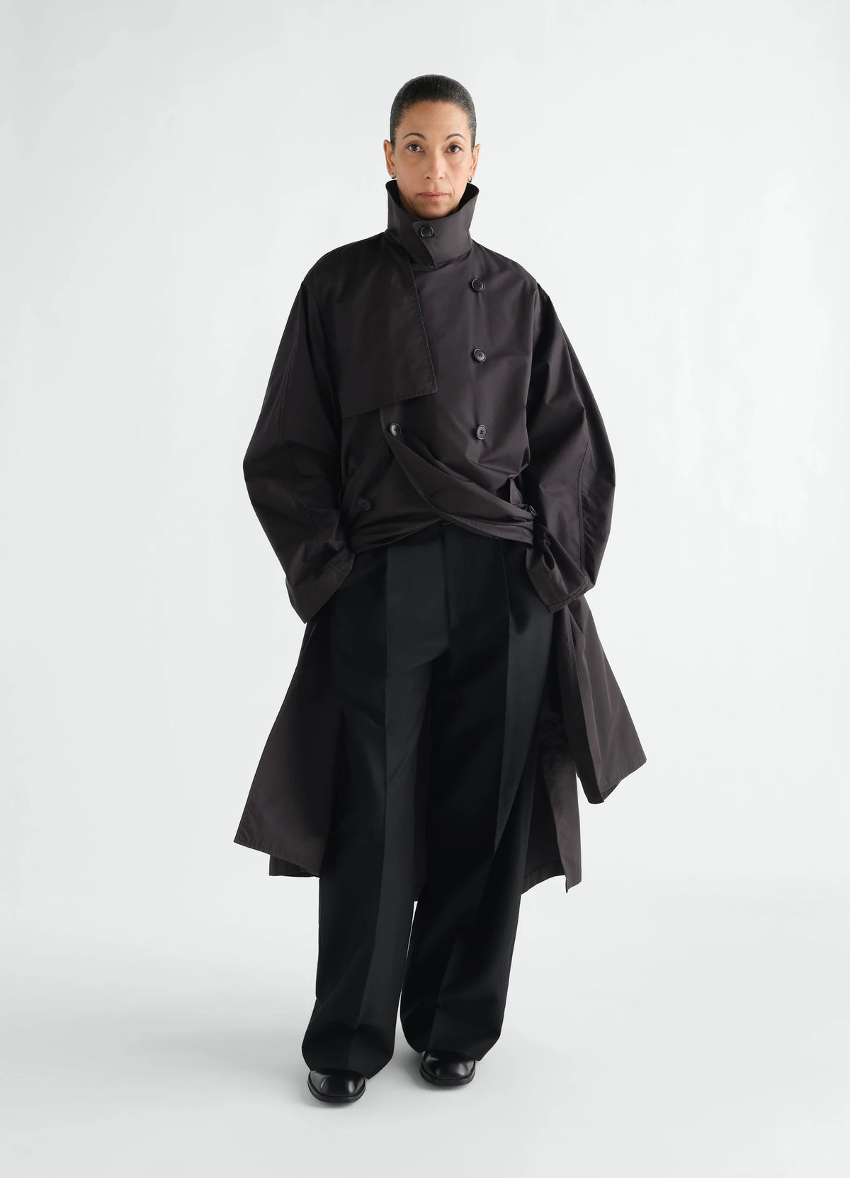 Light Trench Coat Licorice_2