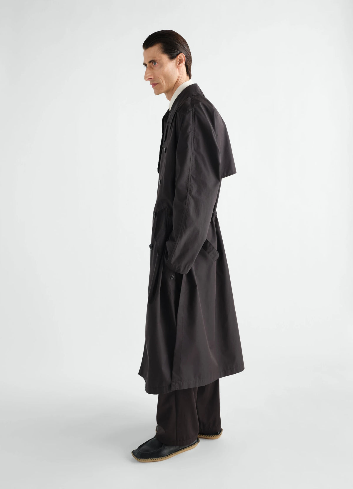 Light Trench Coat Licorice_3