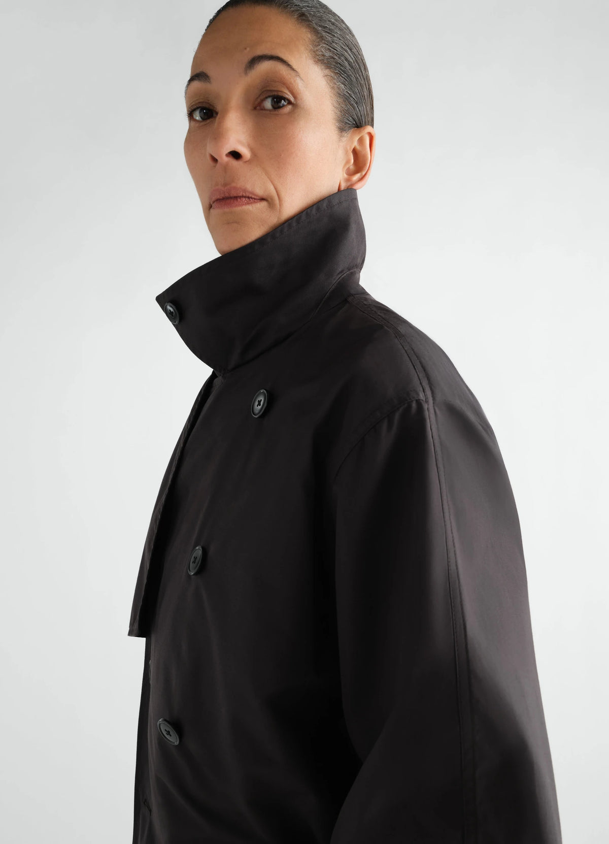 Light Trench Coat Licorice_5