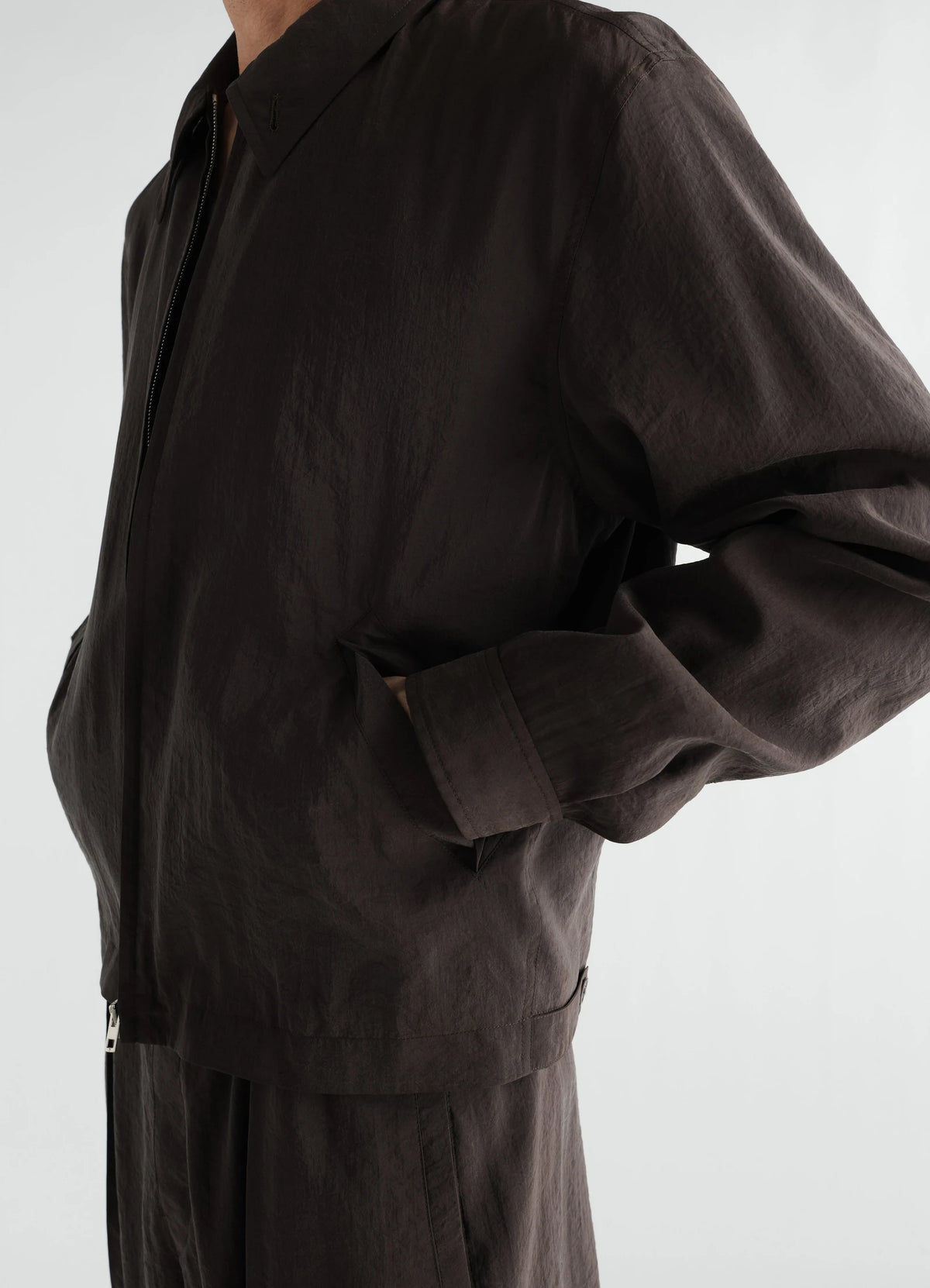 Light Zipped Blouson Licorice_5