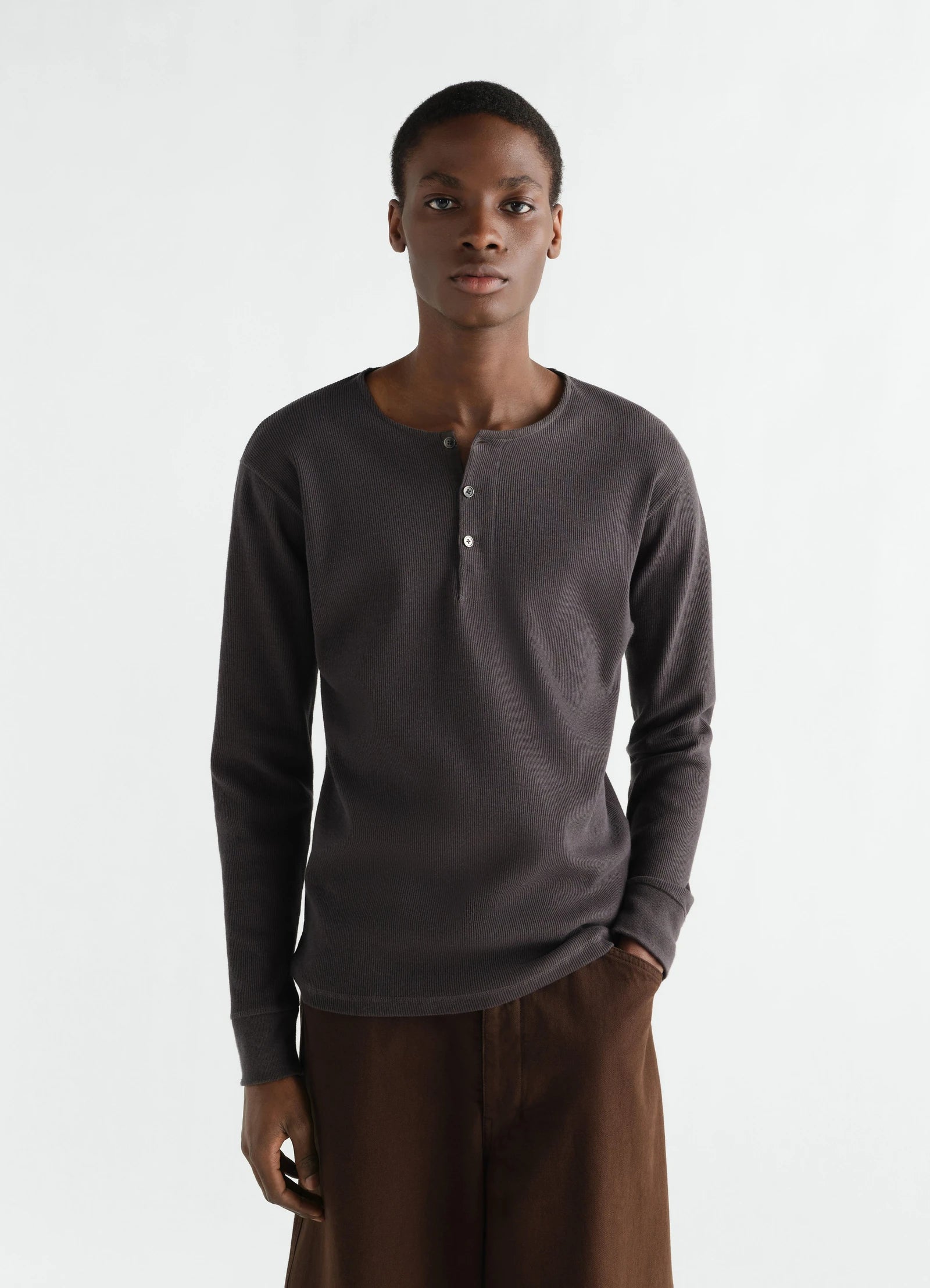Long Sleeve Henley Basalt_1