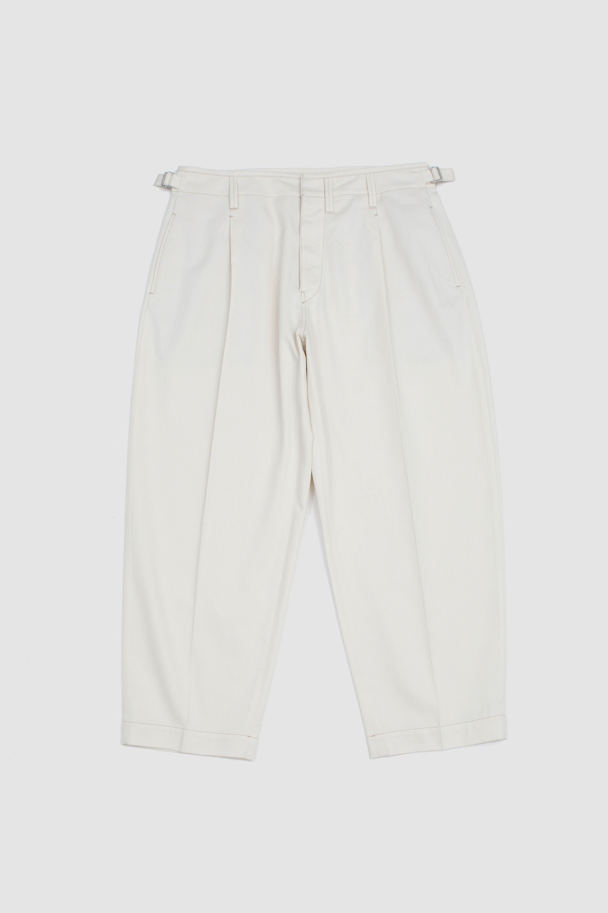 Pleated Carrot Pants Creamy White