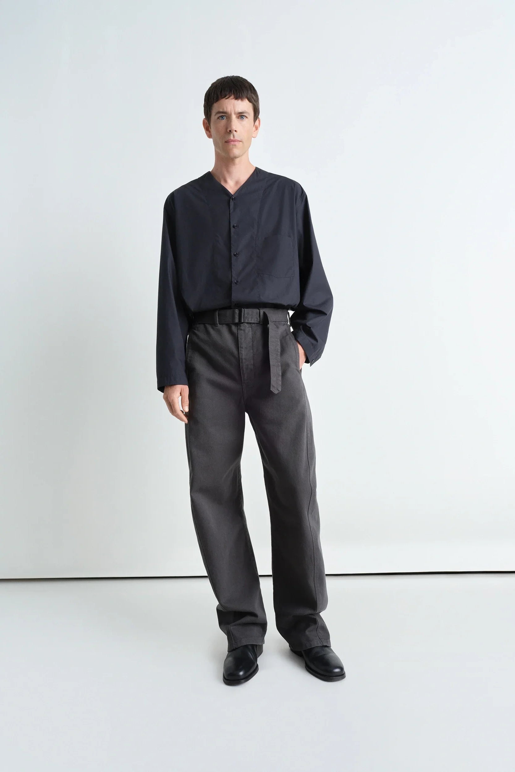 SPORTIVO [V neck shirt jet black]