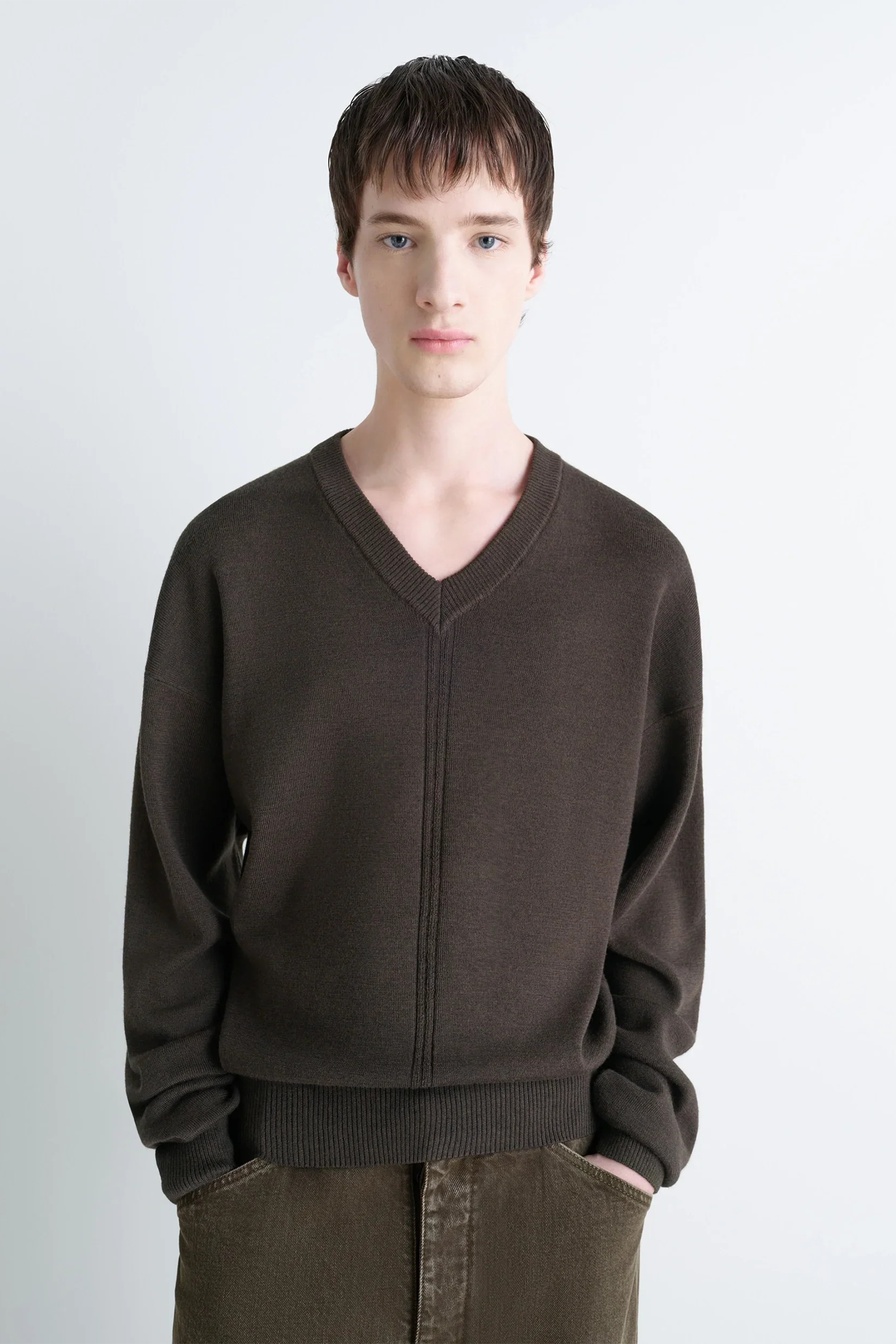 V Neck Sweater Dark Cacao