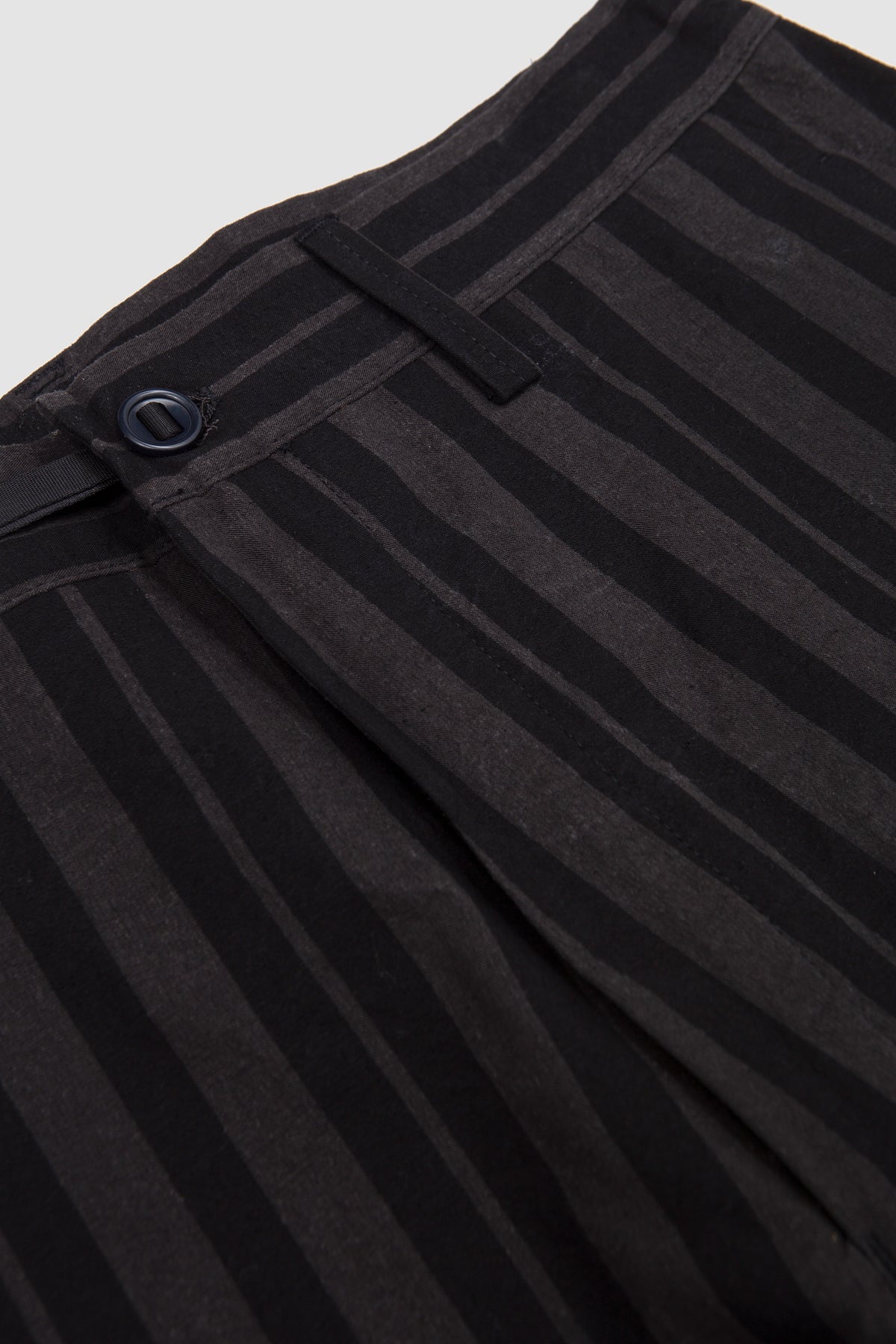 R21P4 Wide Pants Grey Theater Wax_2