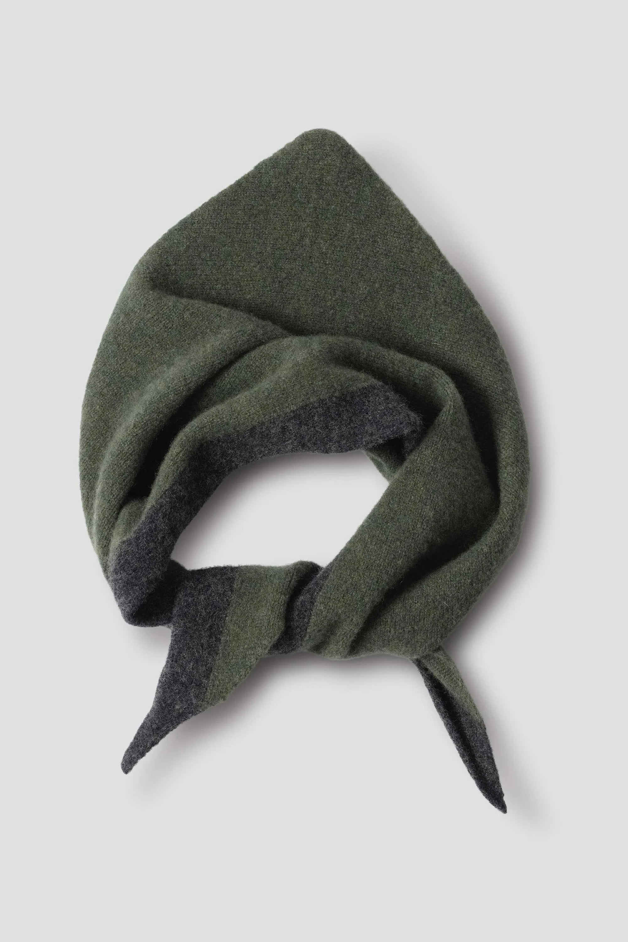 Tipped Scout Scarf Lambswool Green/ Charcoal_1