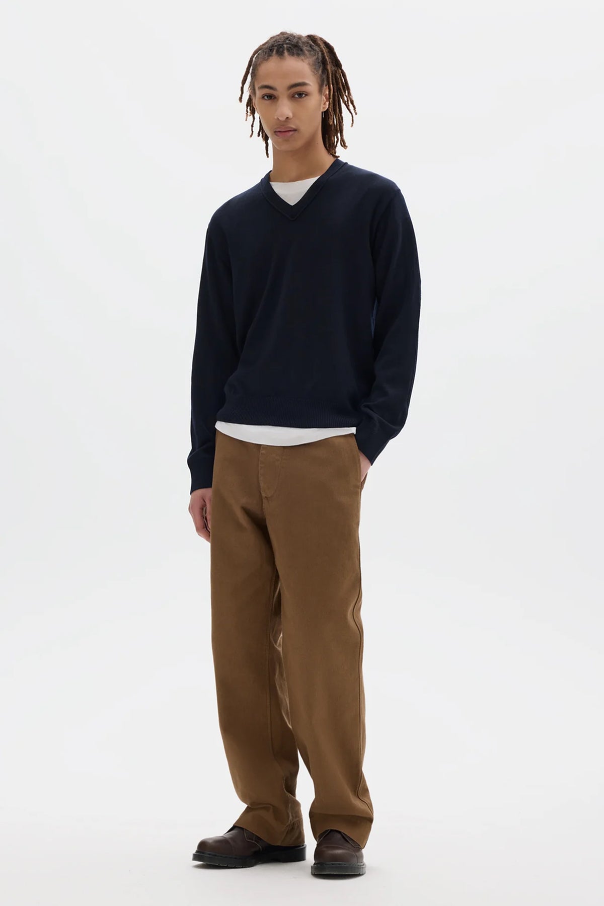 V Neck Jumper Fine Merino Wool Ink_2