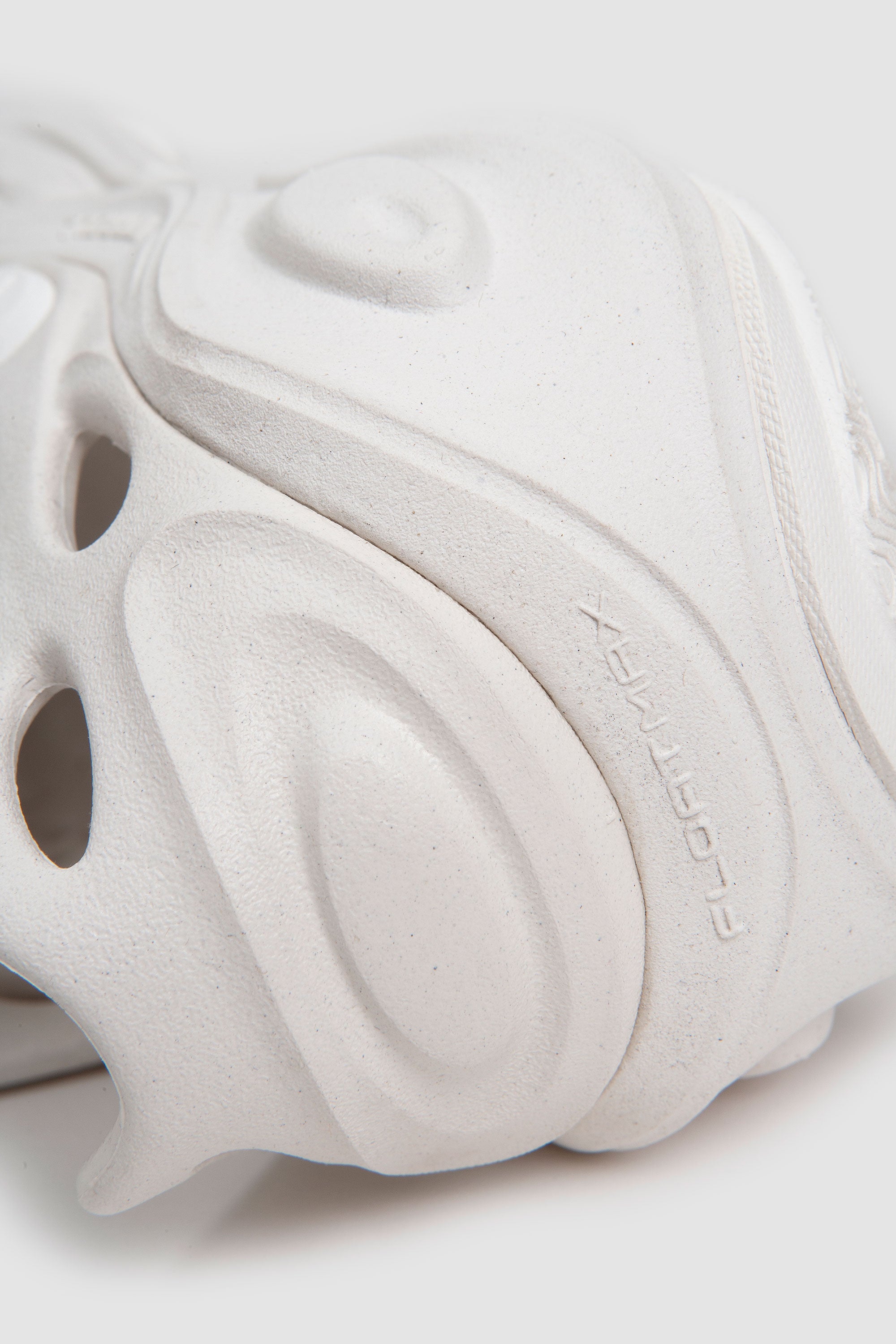 Hydro Next Gen Moc Se Triple White_6