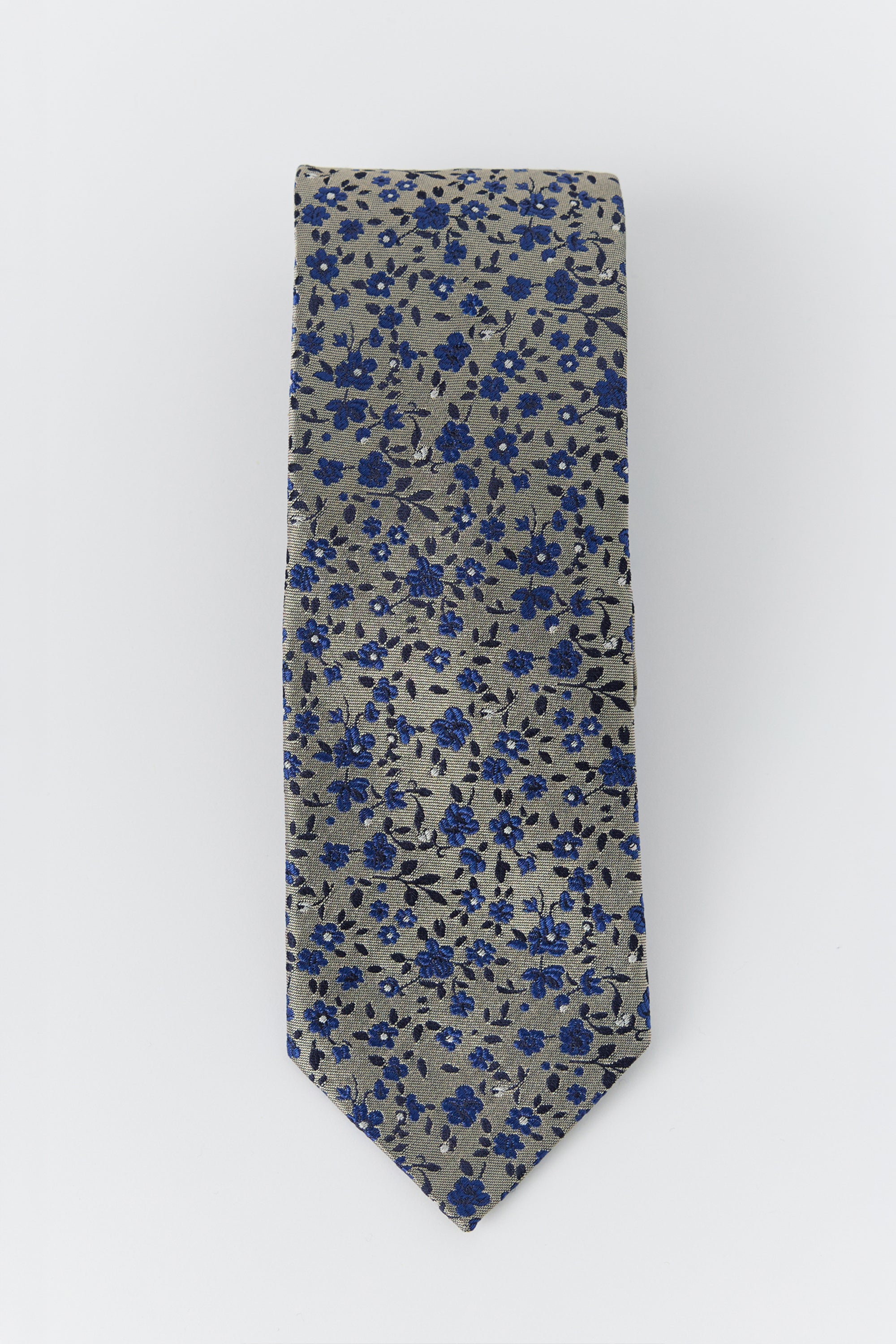 Banquet Tie Blue Meadow