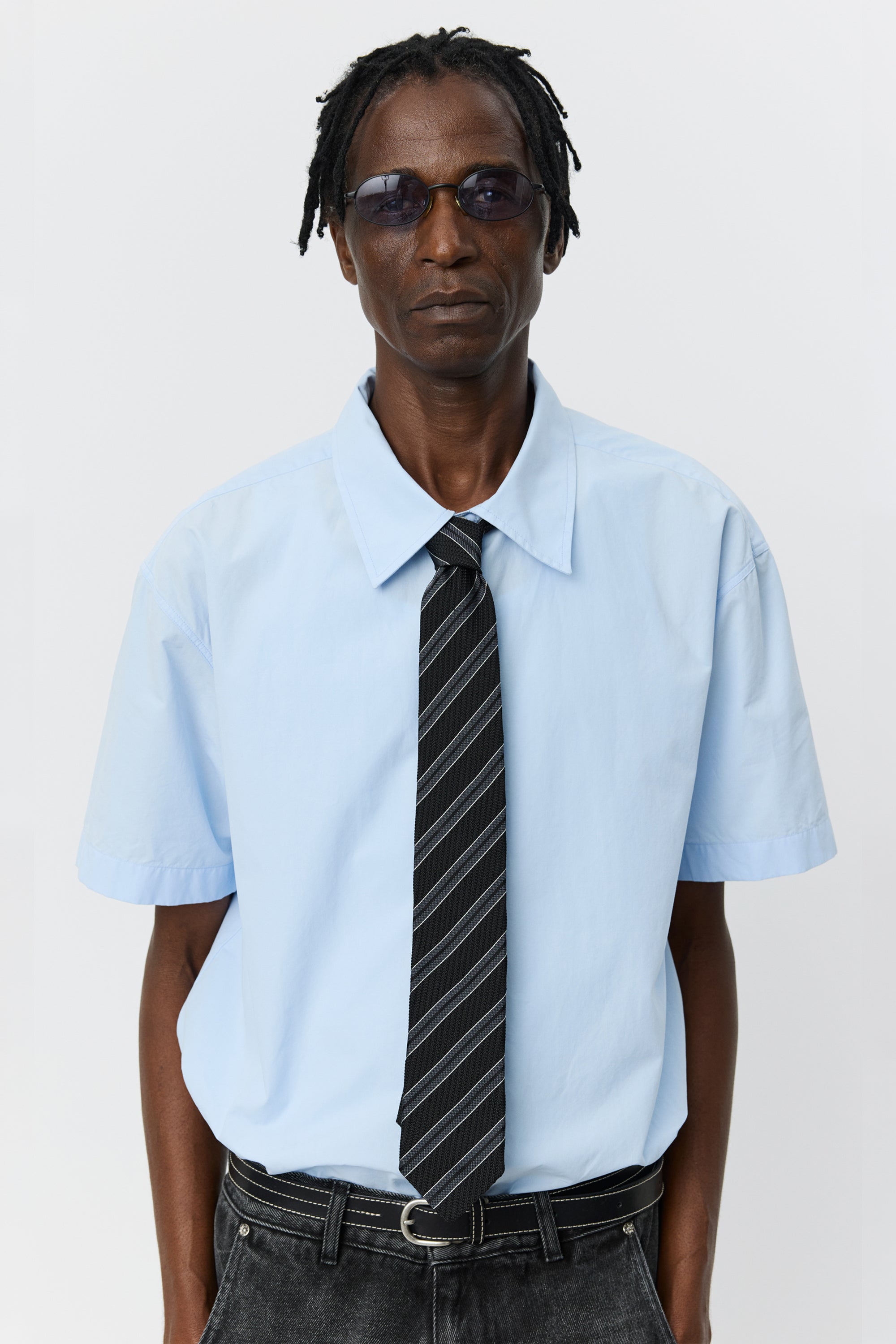 Banquet Tie Dark Grey Retro stripe