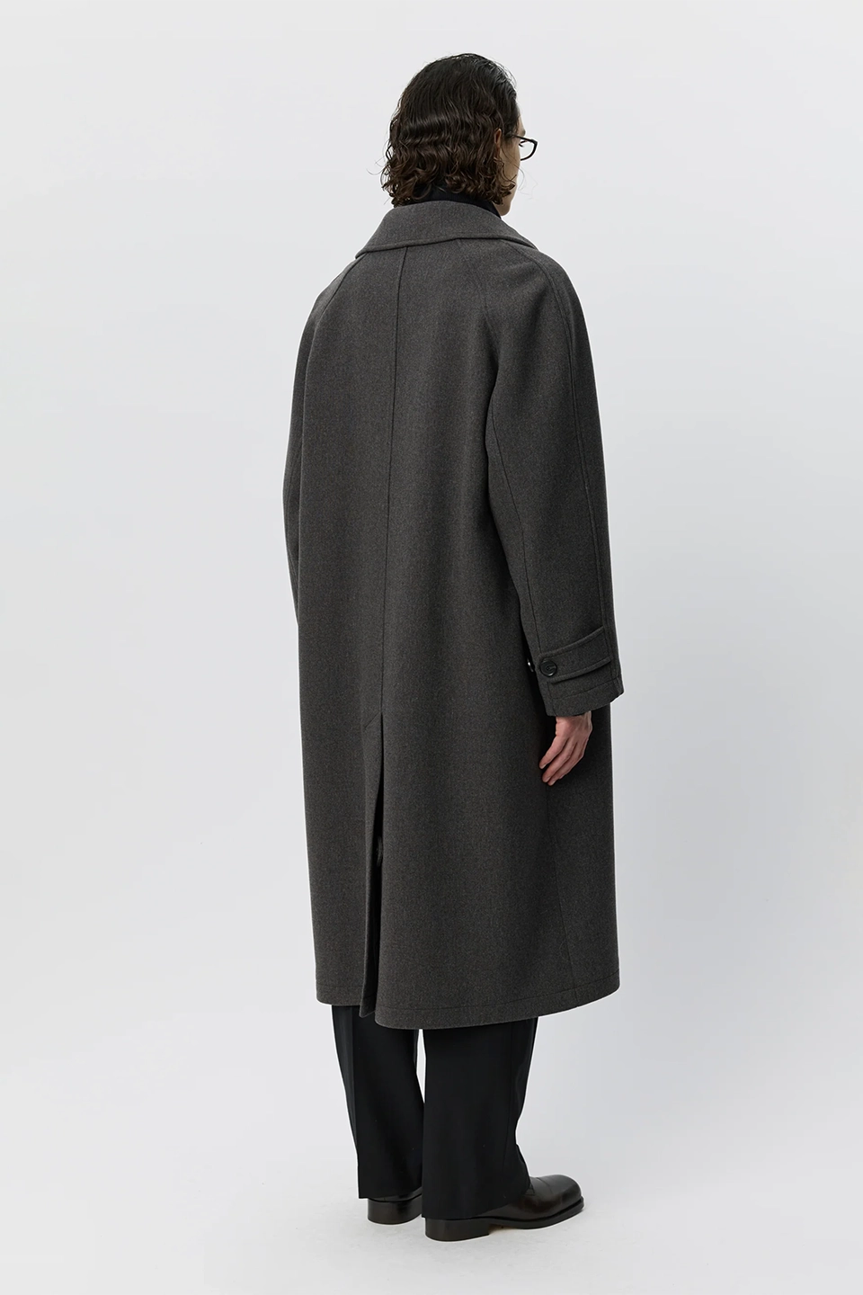 Installation Coat Ash Brown Rec. Wool_4