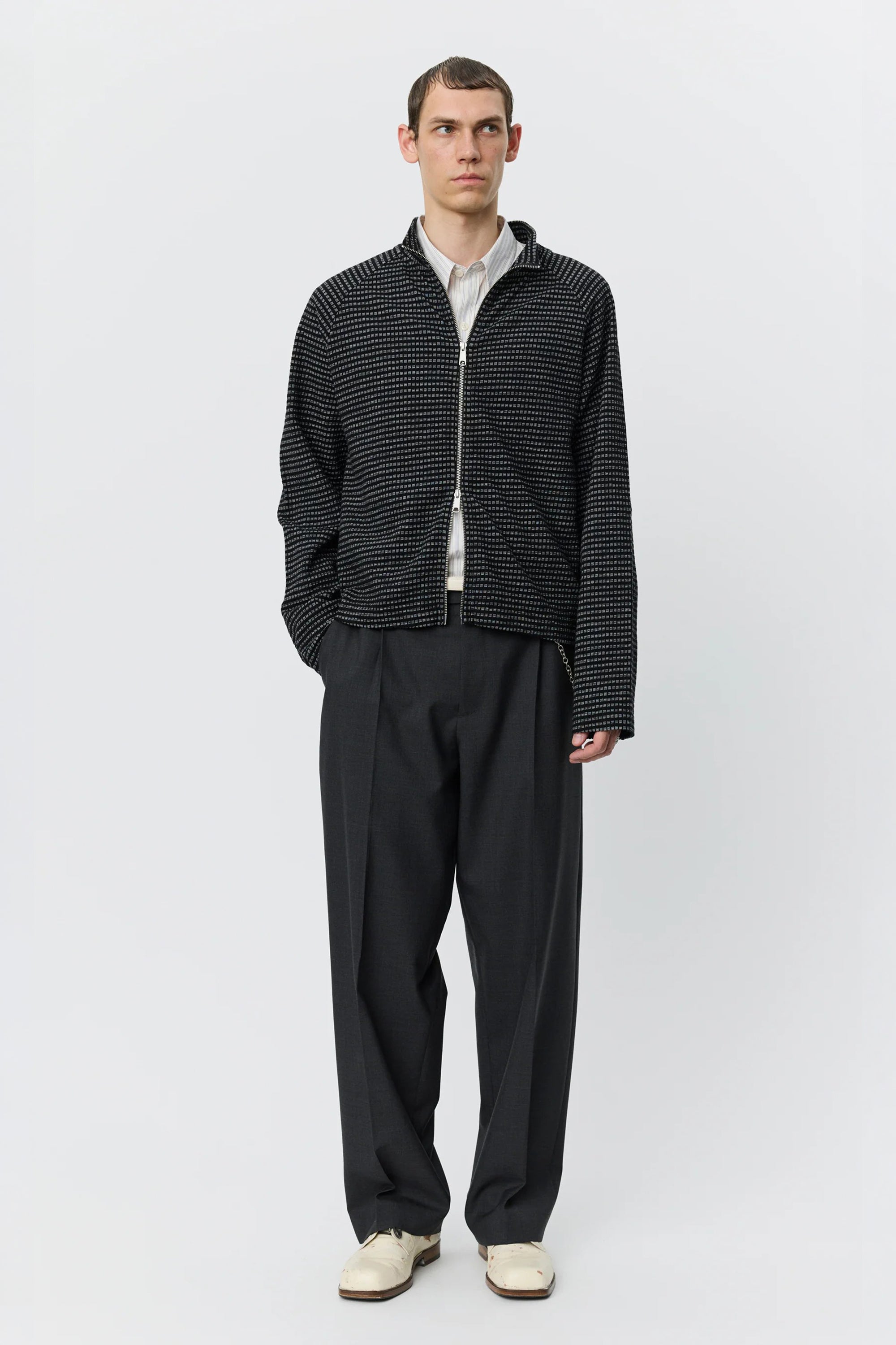 Leisure Zip Up Black Experienced Check_1
