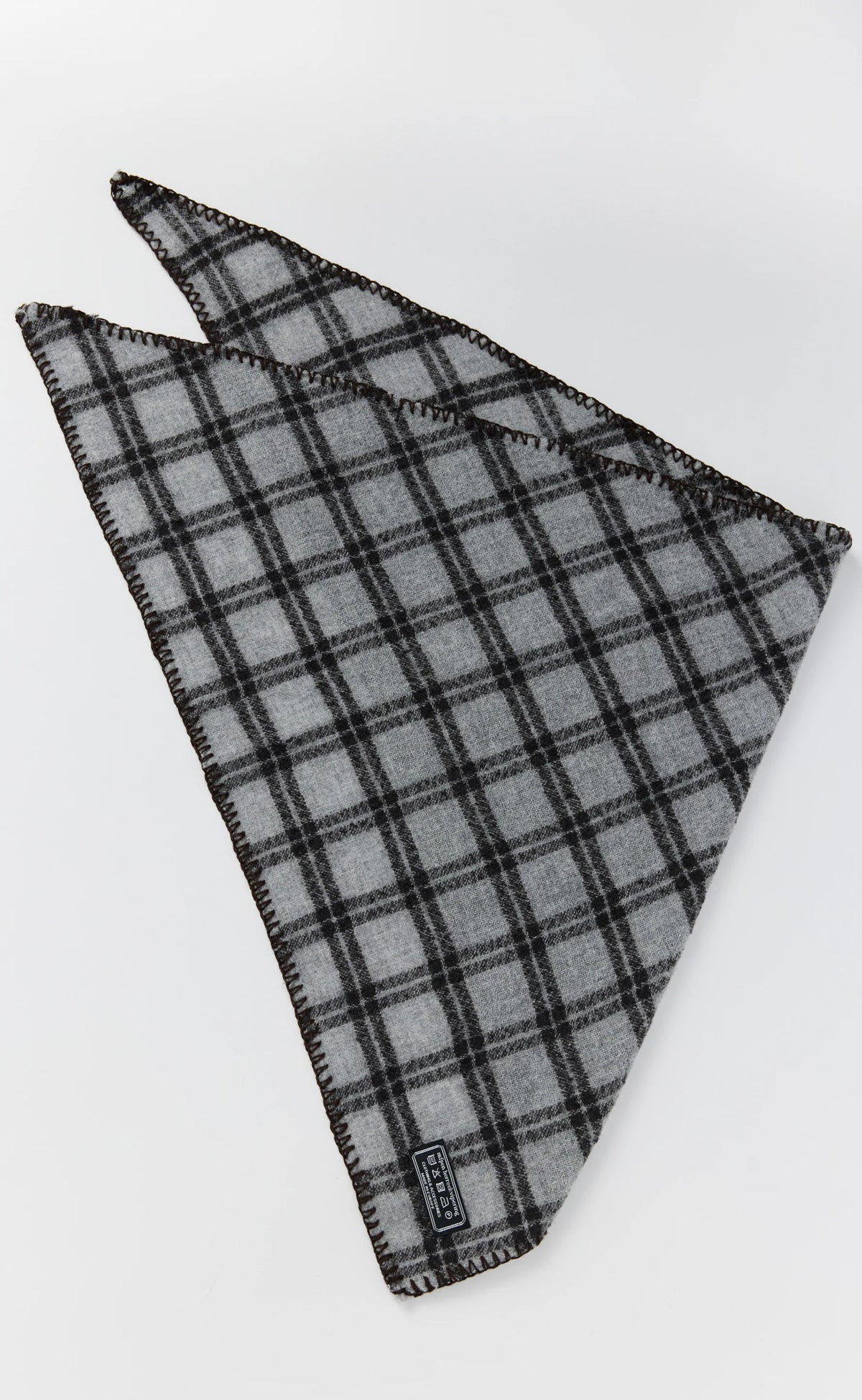 Triangle Scarf Ash Brown Check_3