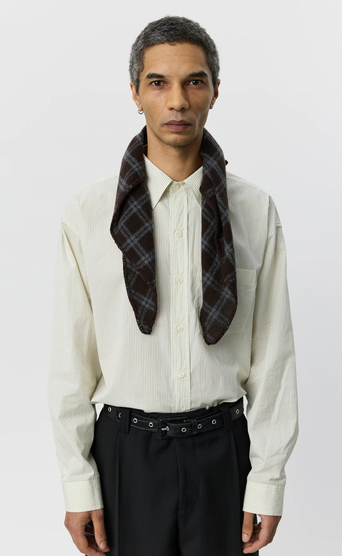 Triangle Scarf Brown Grey Check_1