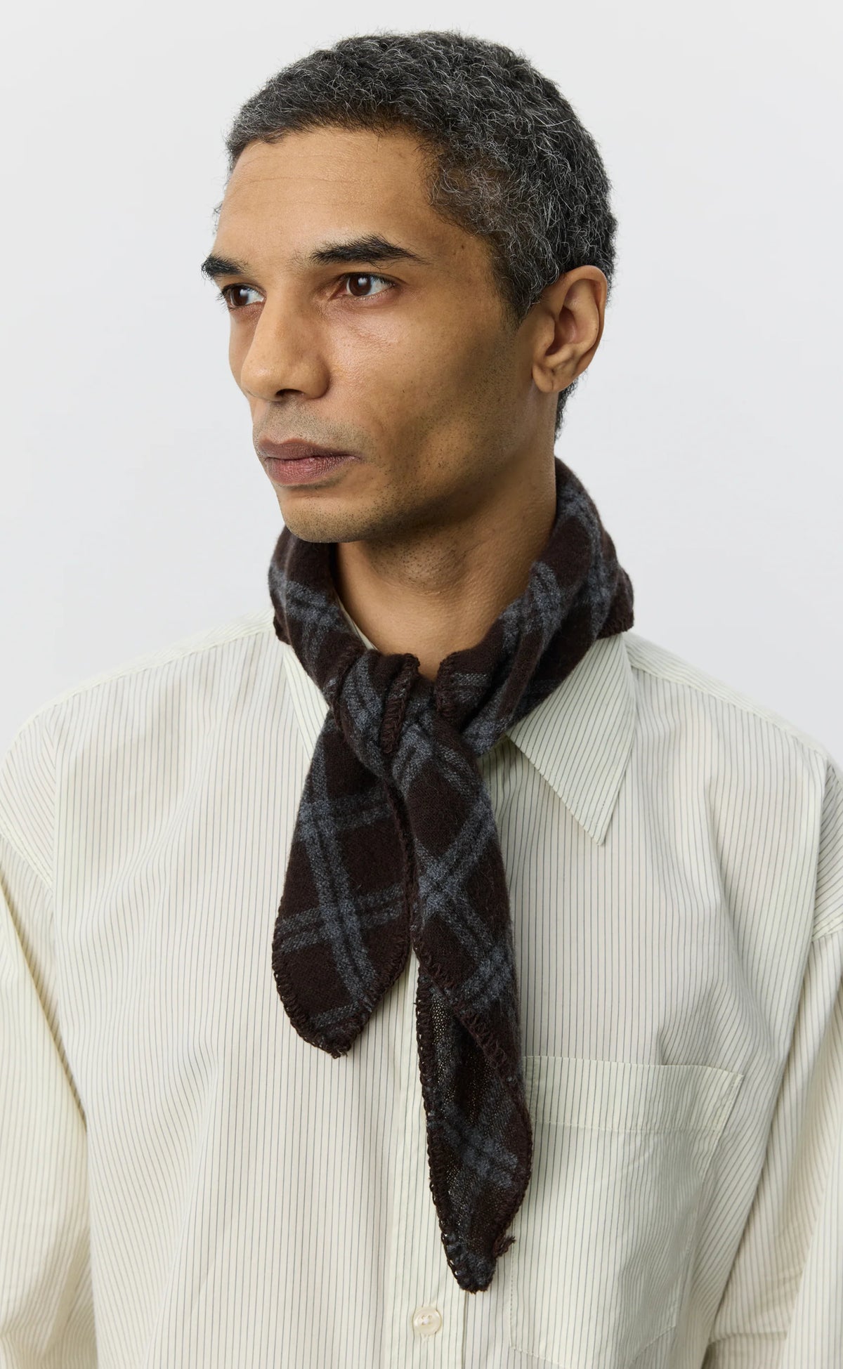 Triangle Scarf Brown Grey Check_2
