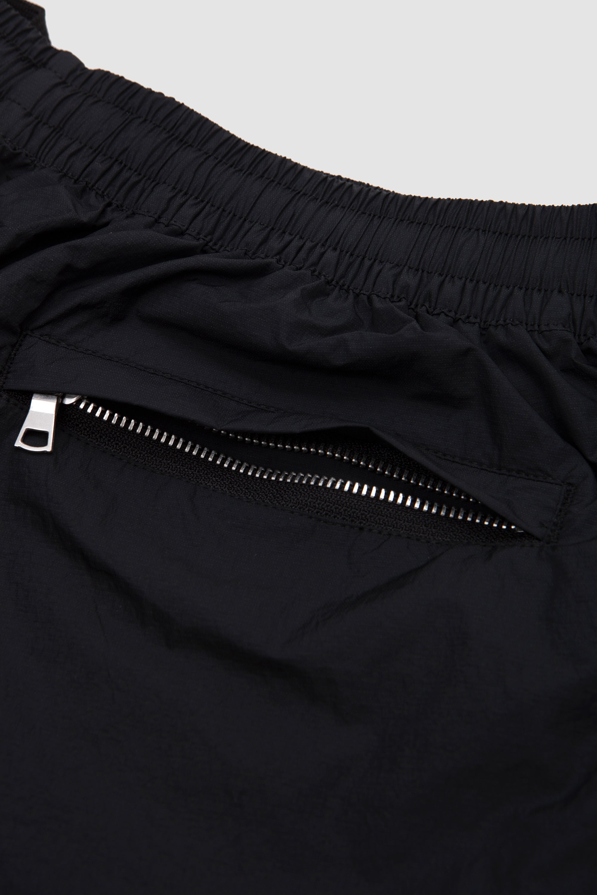 Hyperlight Hooded Wind Shorts Black_3