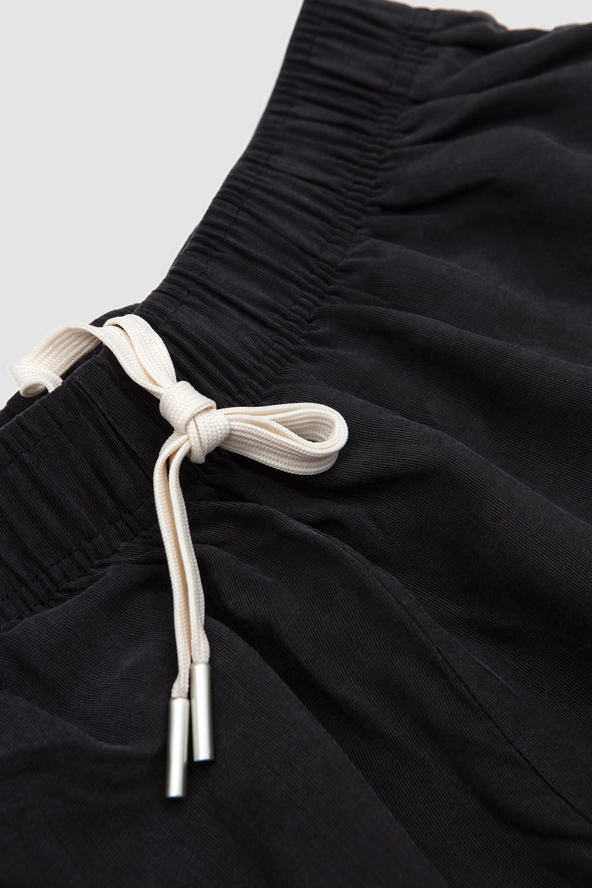 Ribbed Cupro Wide Leg Shorts Sueded Black