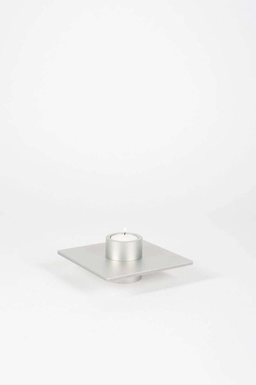 P-L 05 Candle Holder