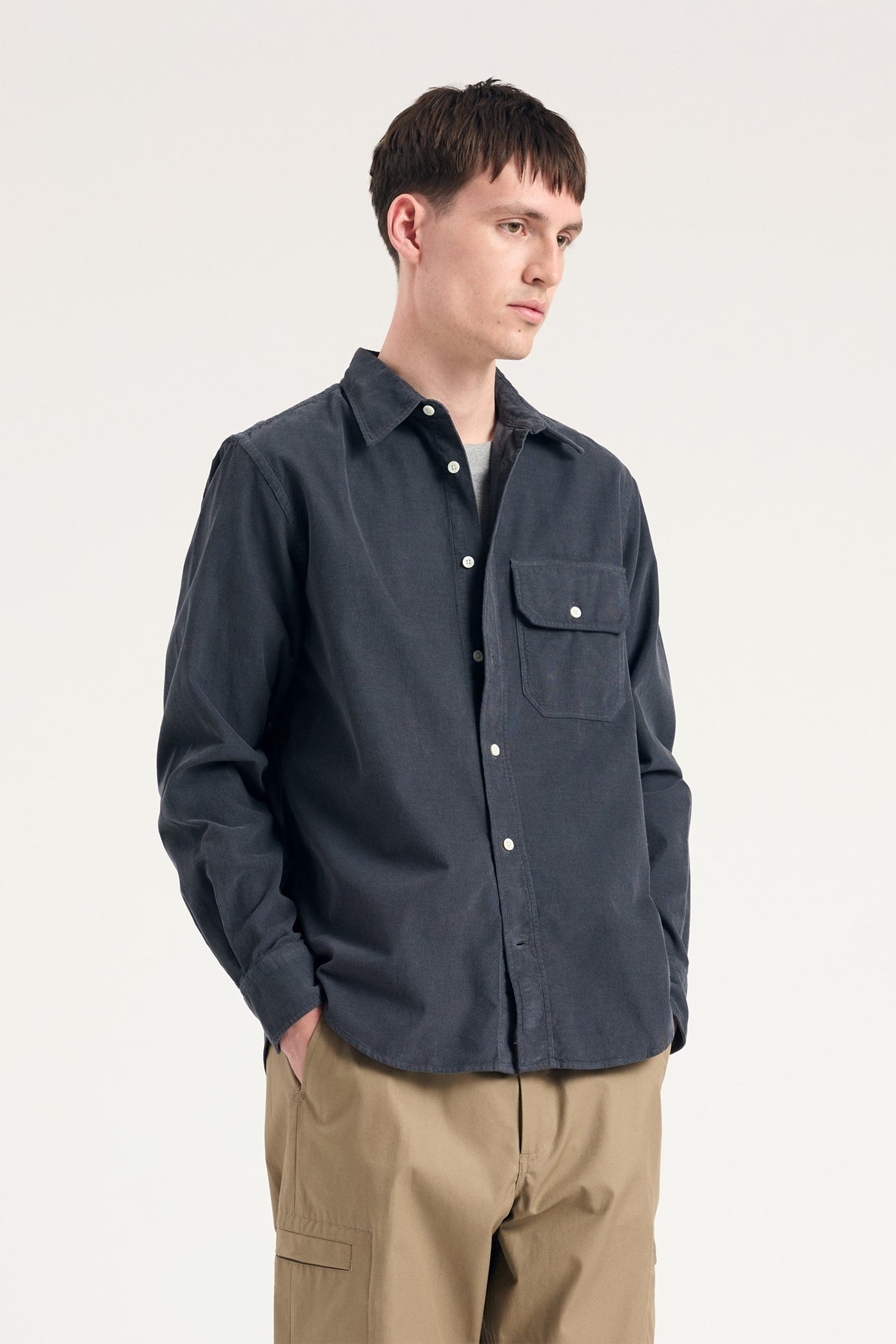 Algot Relaxed Micro Cord Shirt Graphite_1