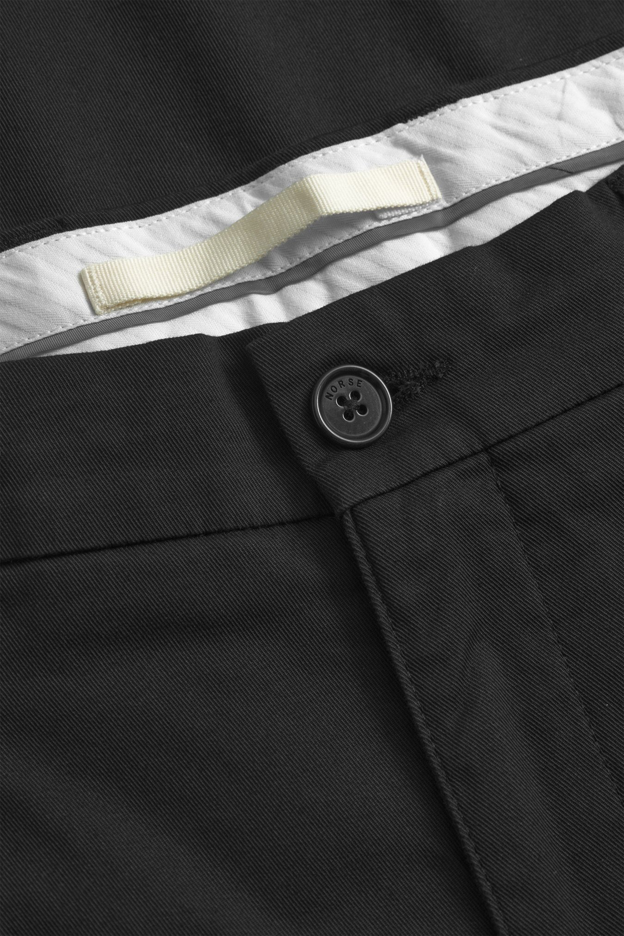 Benn Relaxed Twill Pleated Trouser Black