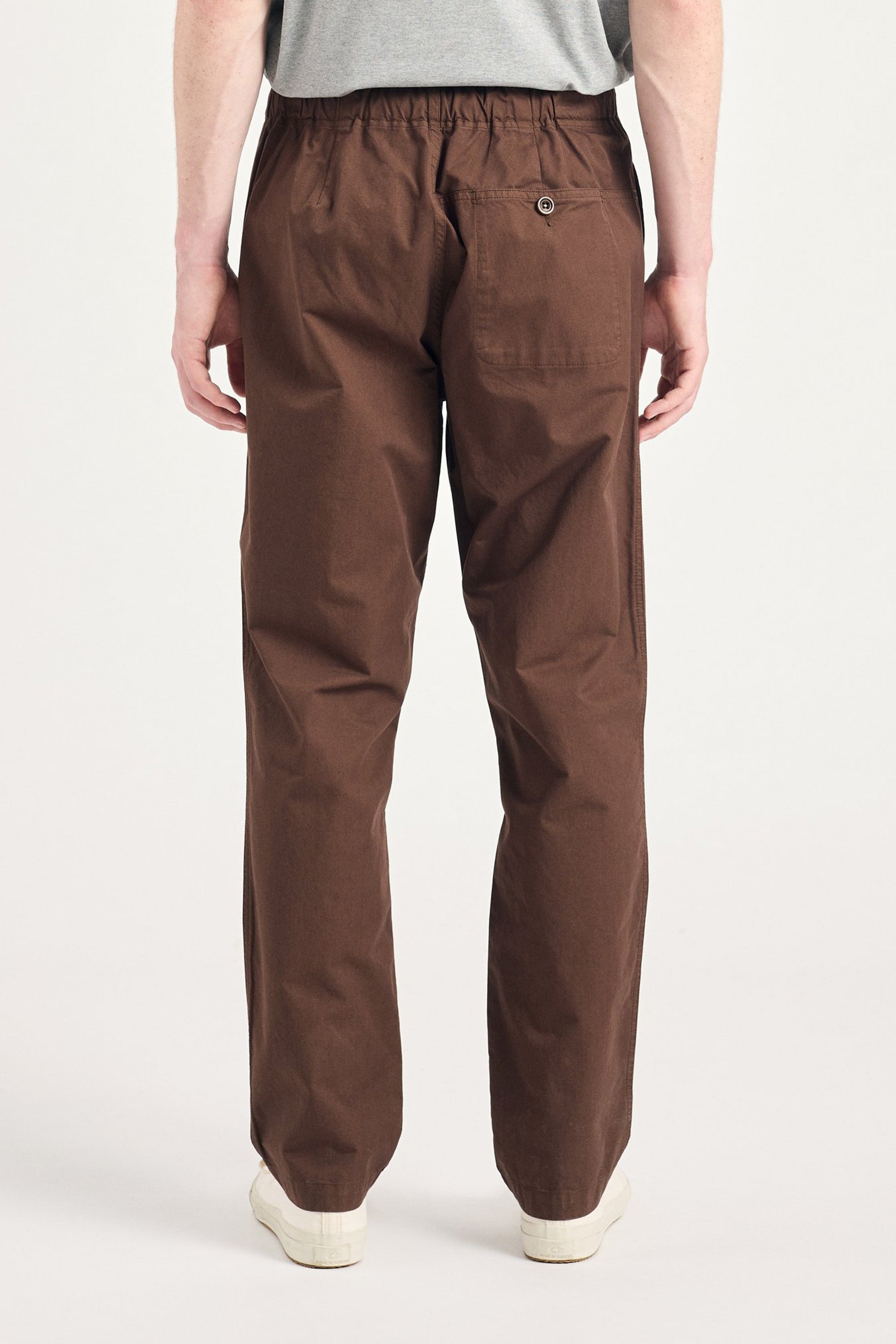 Ezra Regular Mineral Dyed Fine Twill Trousers Espresso