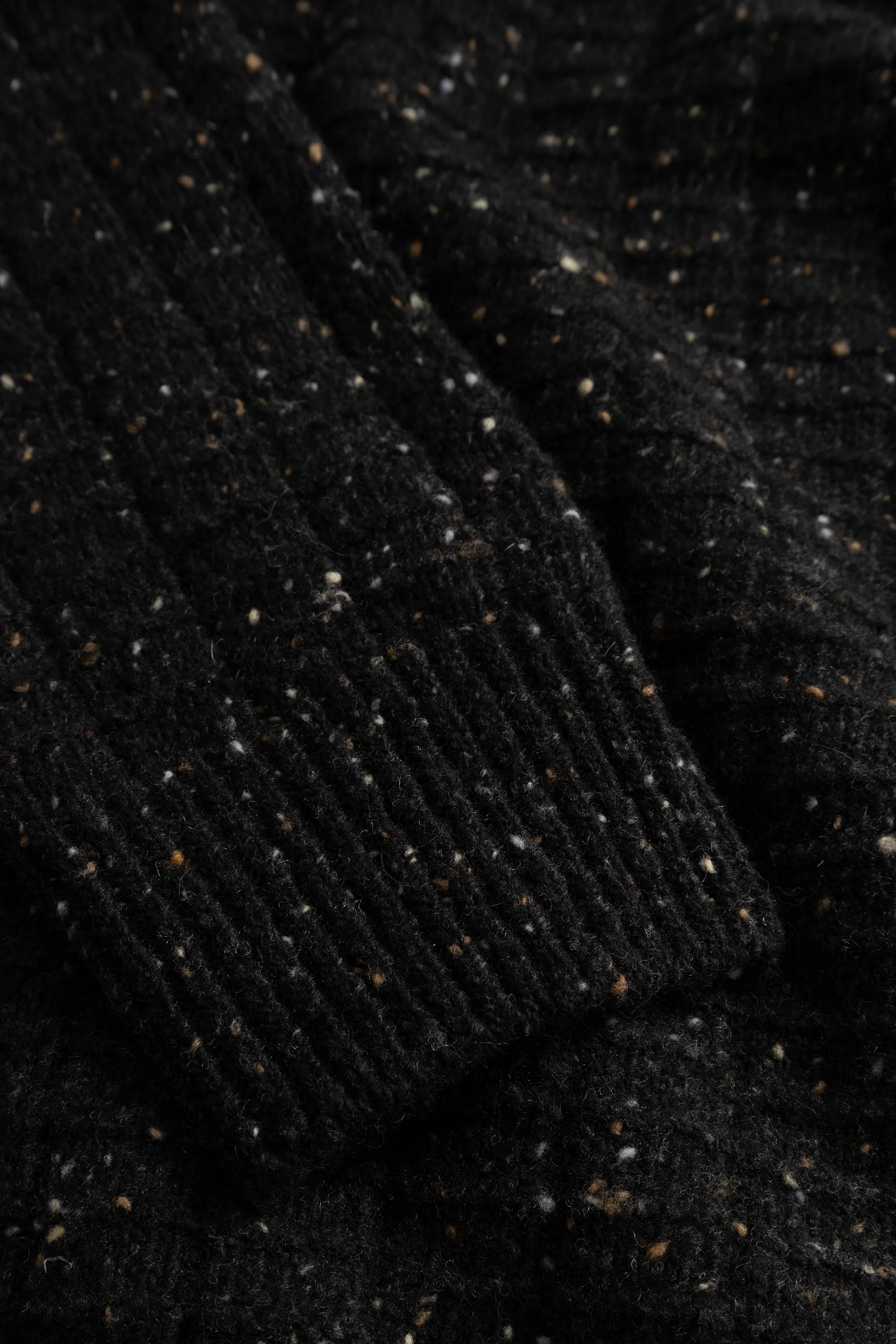 Hirtshals Donegal Square Sweater Charcoal Melange_5
