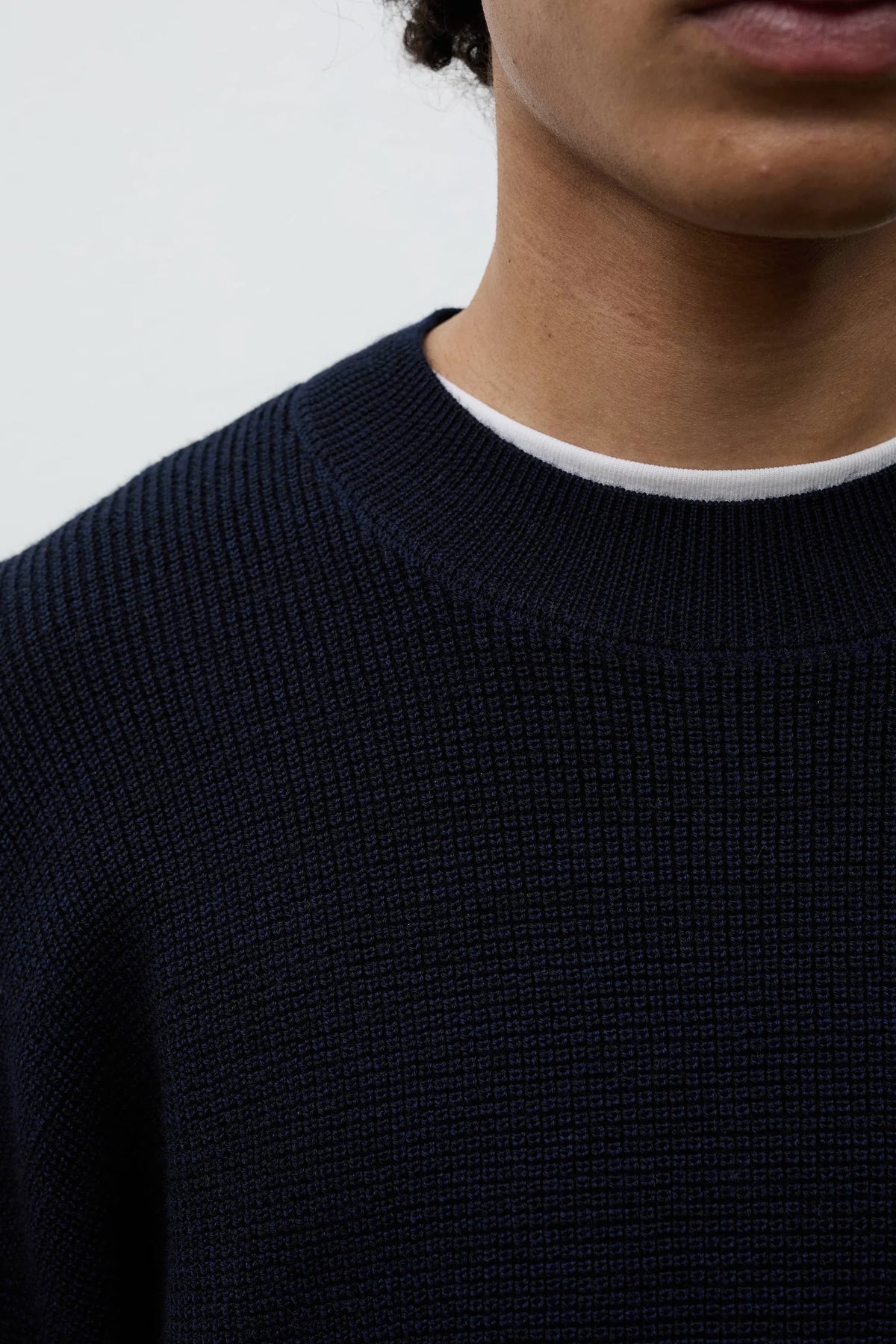 Hirtshals Tech Merino Waffle Crewneck Dark Navy_5