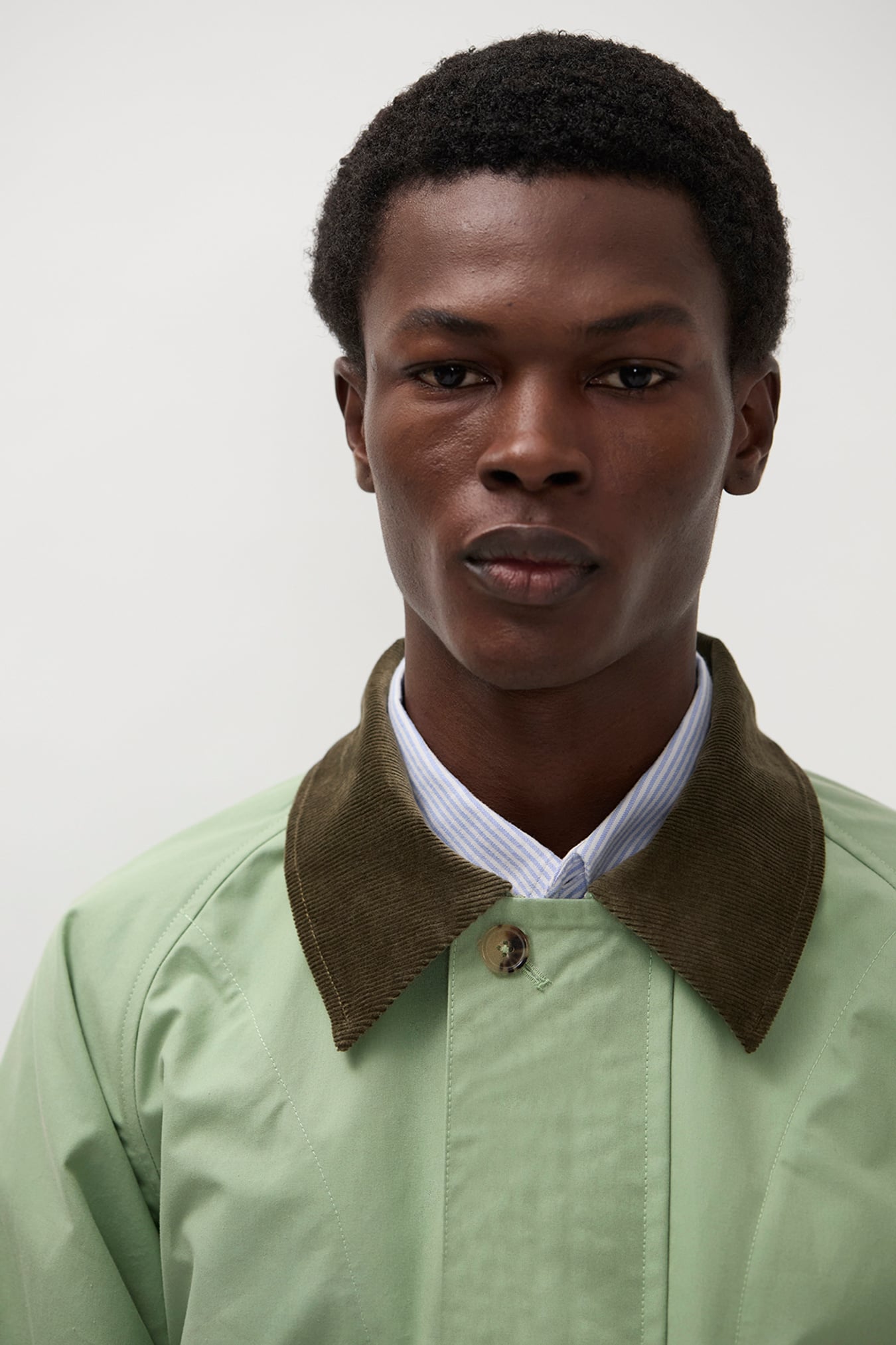 Holmen Wax Raglan Light Jacket Basil_4