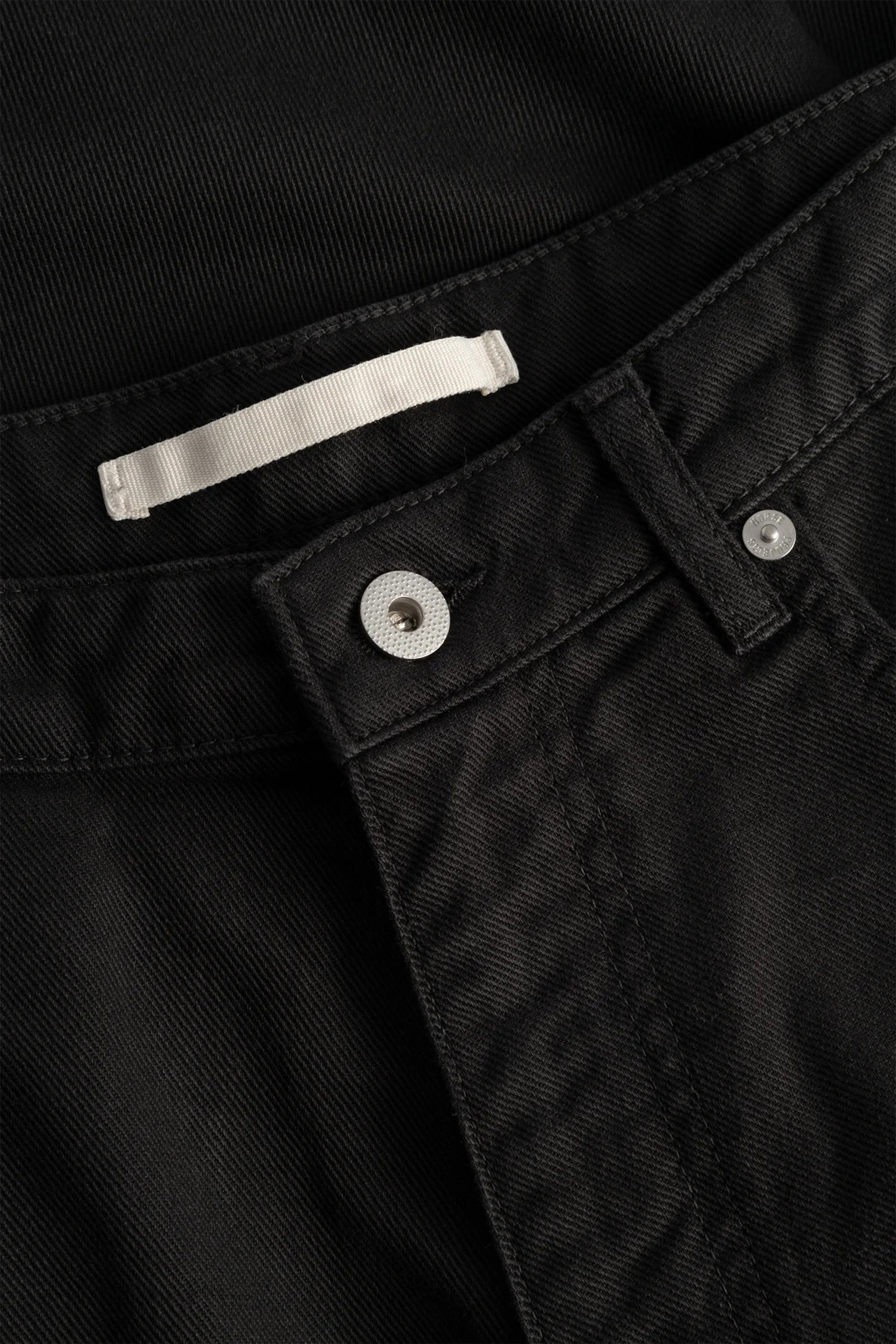 Korshavn Relaxed 5 Pocket Heavy Twill Short Black